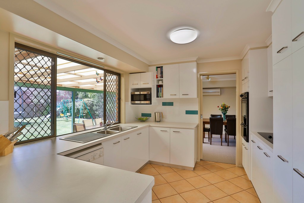 19 Jull Drive, Centenary Heights, QLD 4350