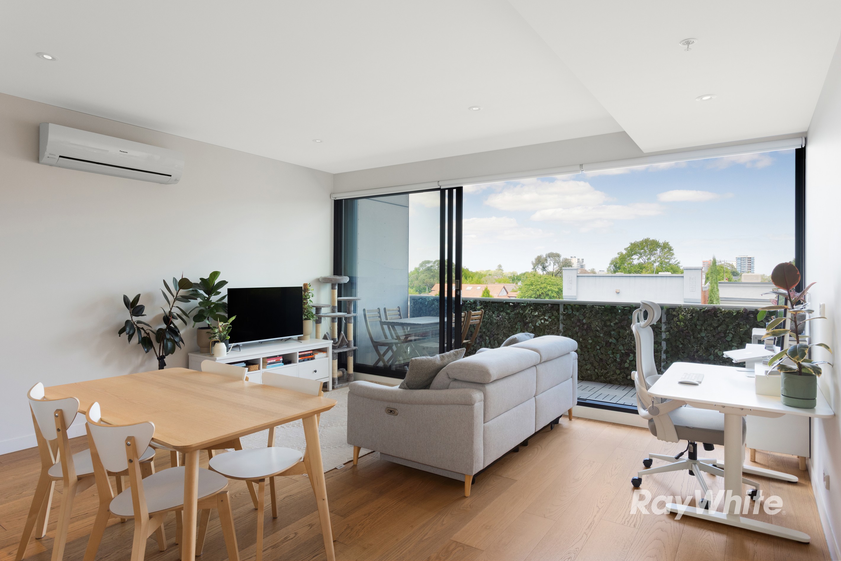 209/253 Waverley Road, Malvern East, VIC 3145