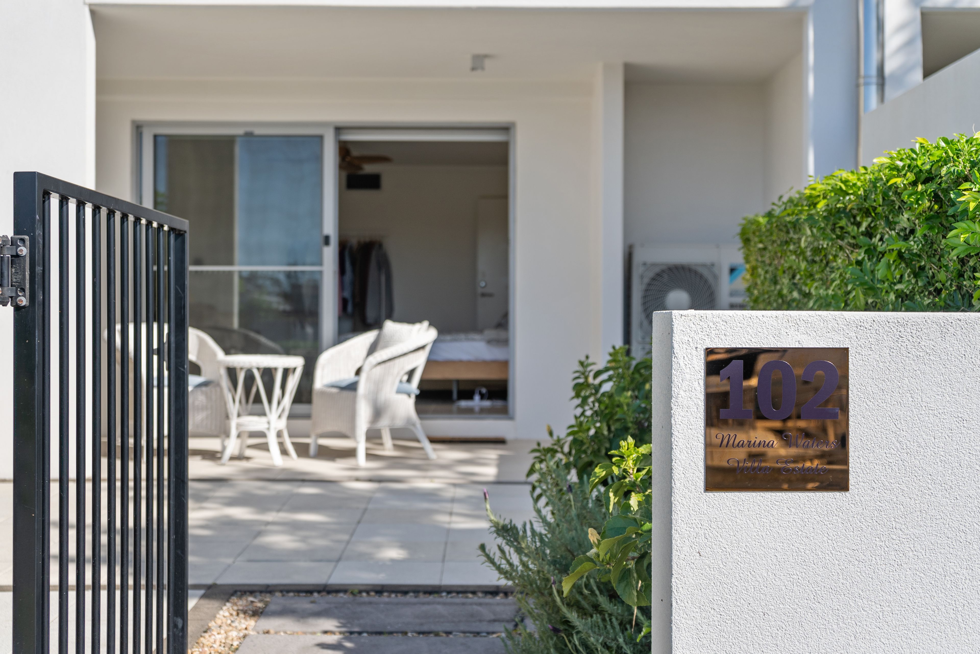 102 John Lund Drive, Hope Island, QLD 4212