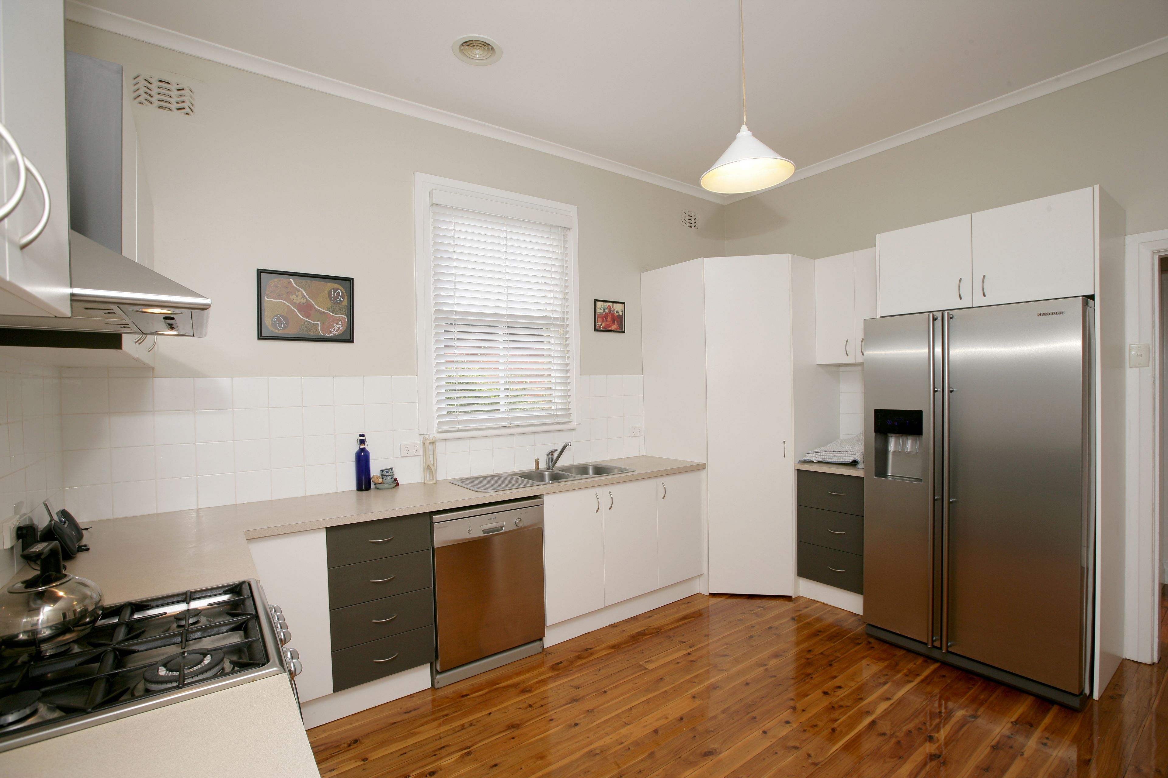 18 Lindsay Street, Turvey Park, NSW 2650