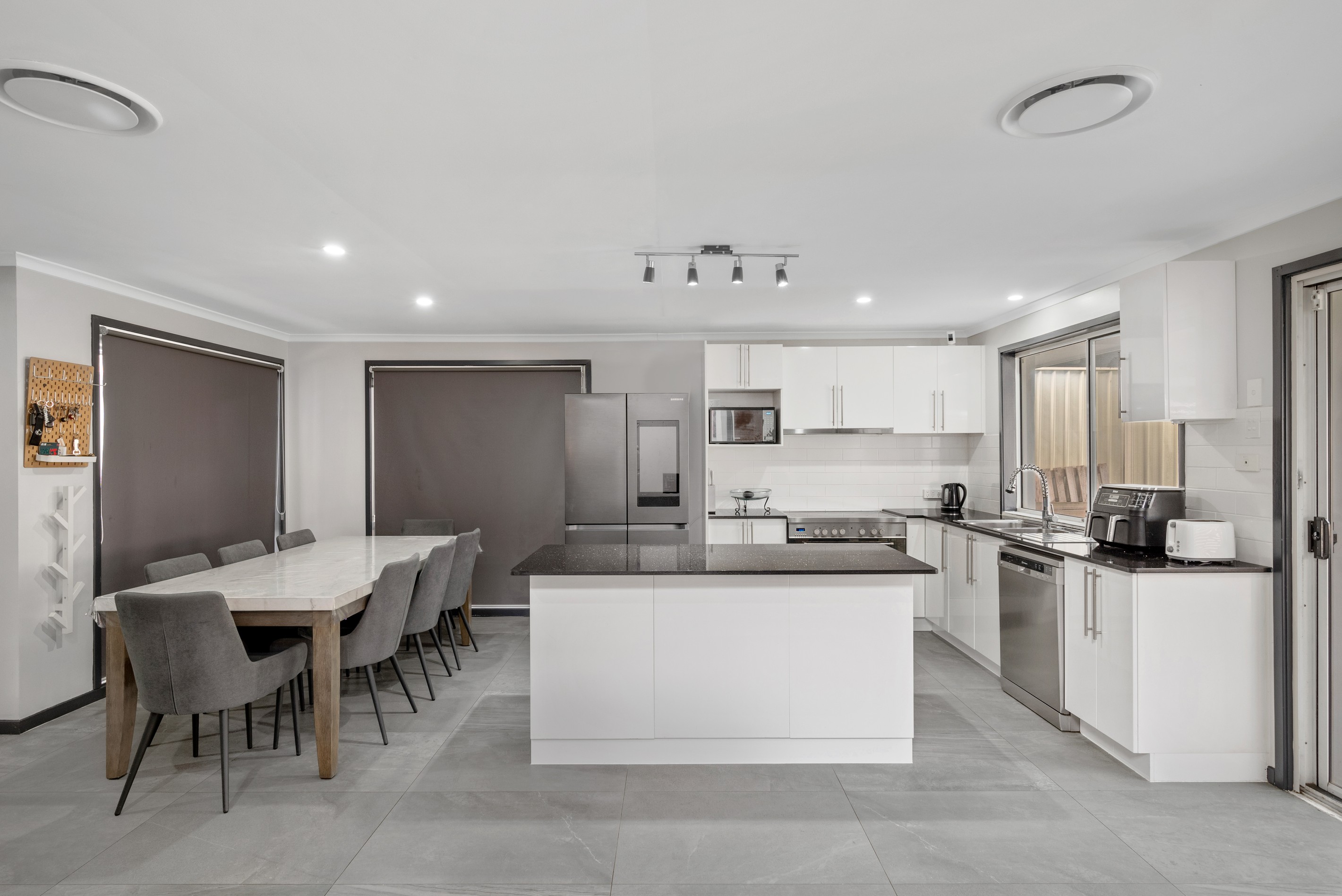 16 Baynton Place, St Helens Park, NSW 2560