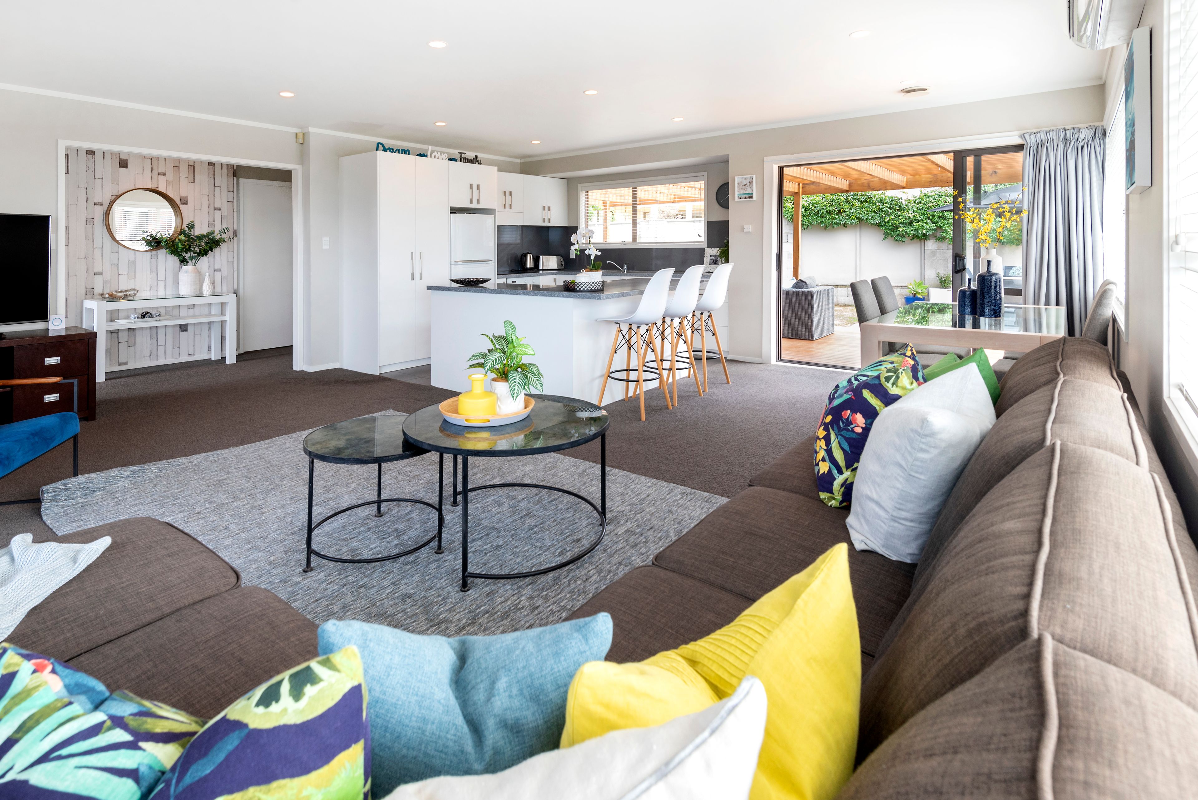75 John Gill Rd (aka 1 Sunnyview Ave), Cockle Bay, Manukau City
