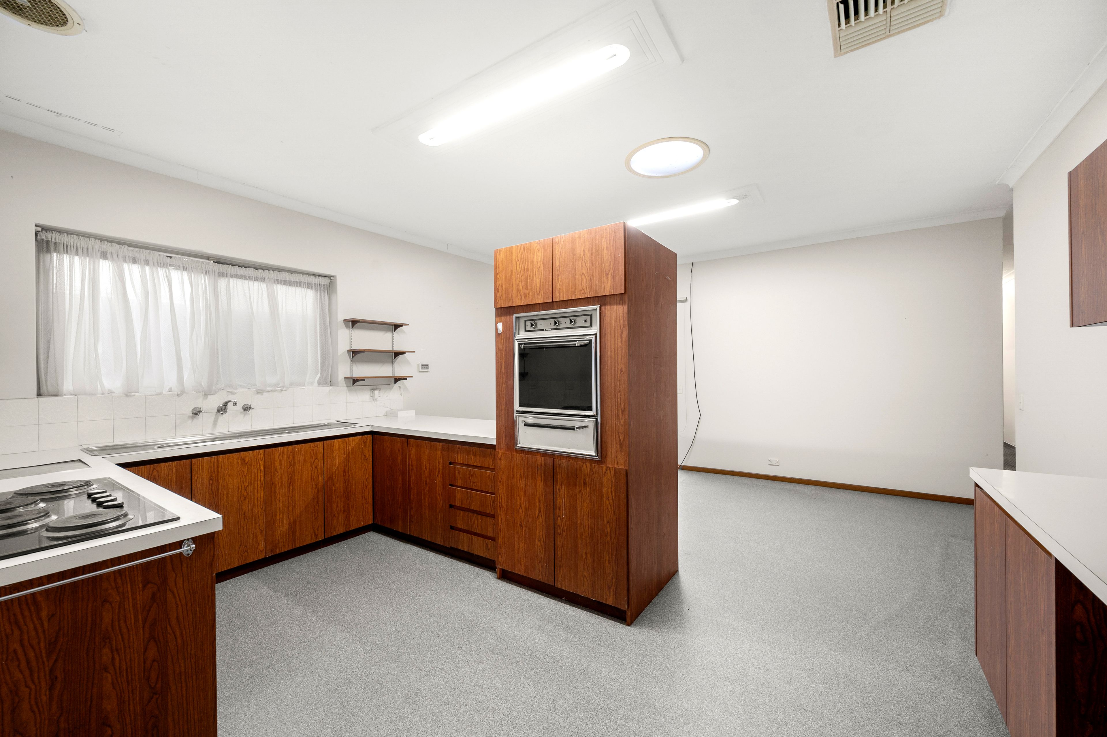70 Edeline Street — photo 10 of 26