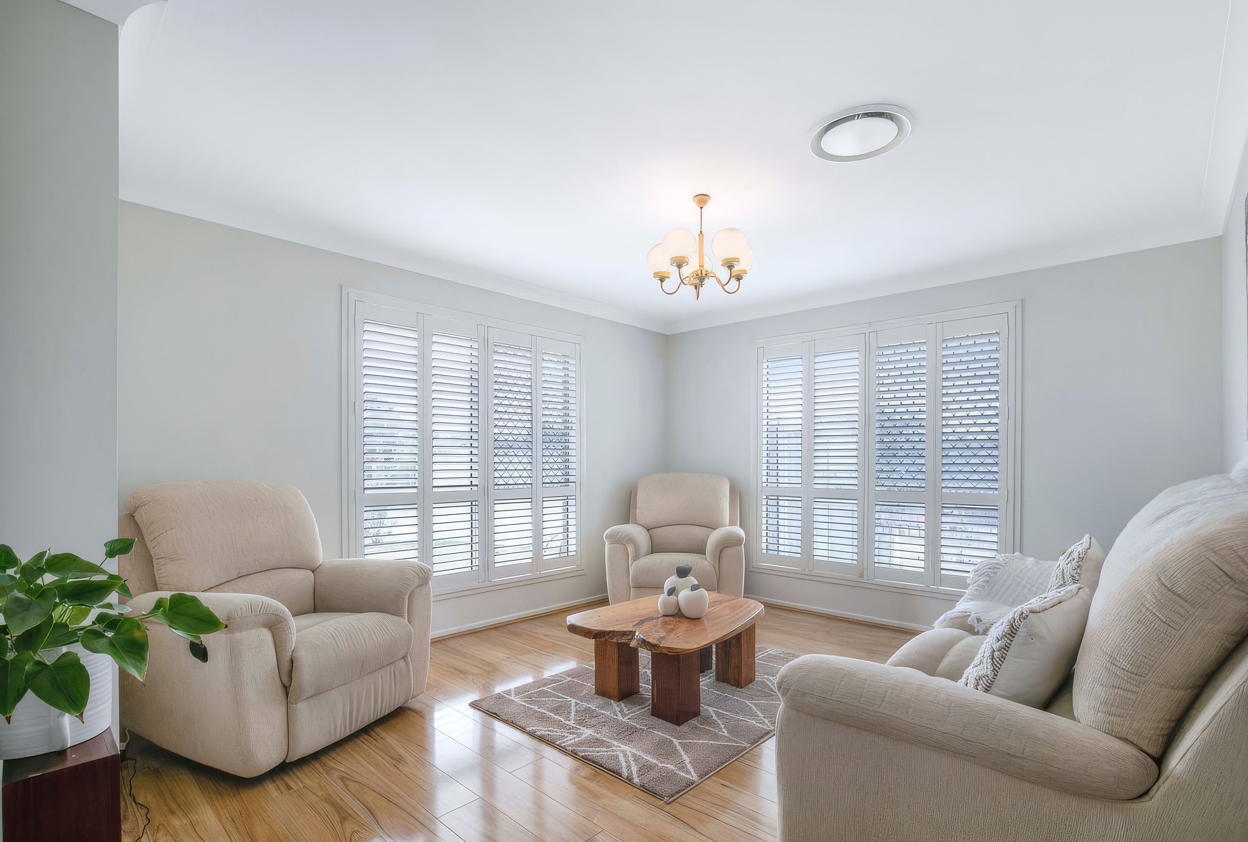 21 Queen Elizabeth Drive — photo 6 of 23