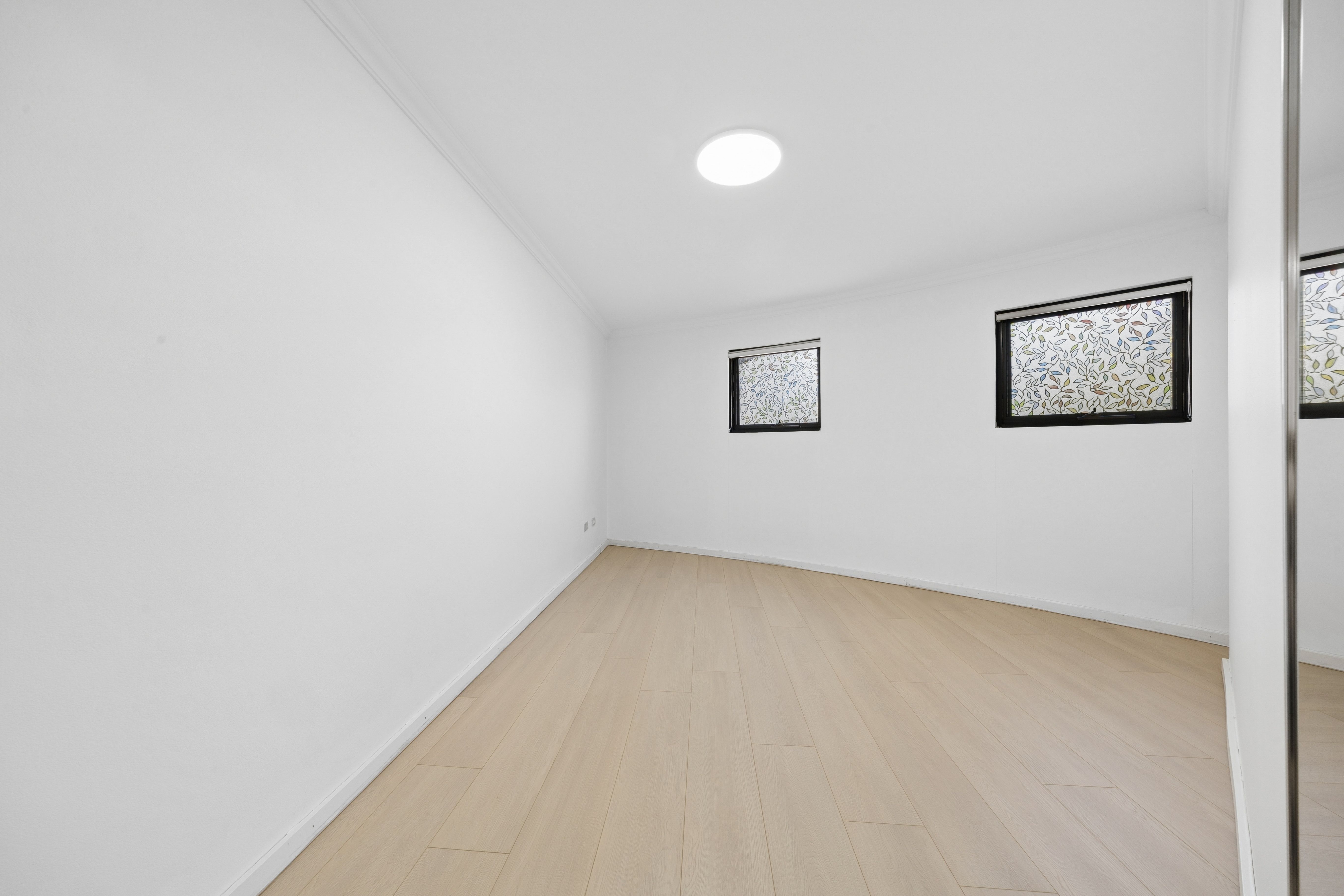 96/81 Church Street — photo 11 of 14