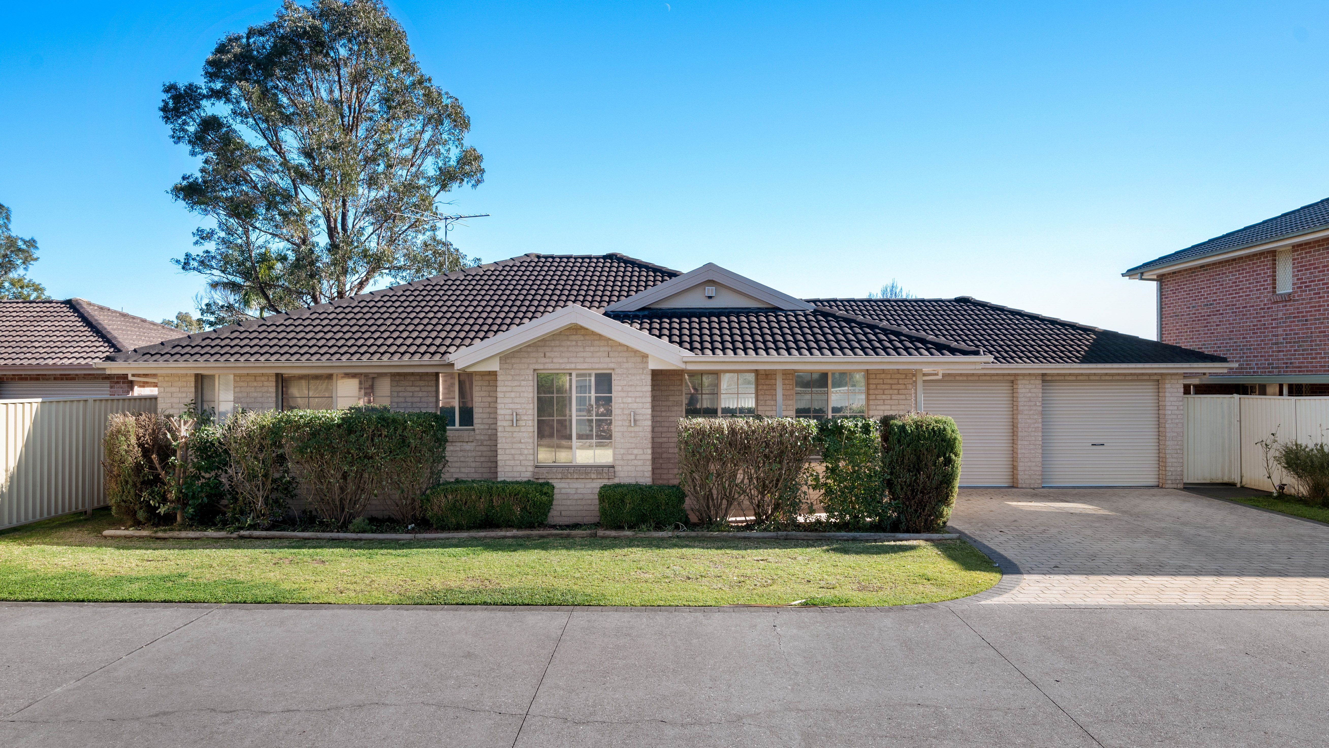 14 Wolseley Place, Ingleburn NSW 2565