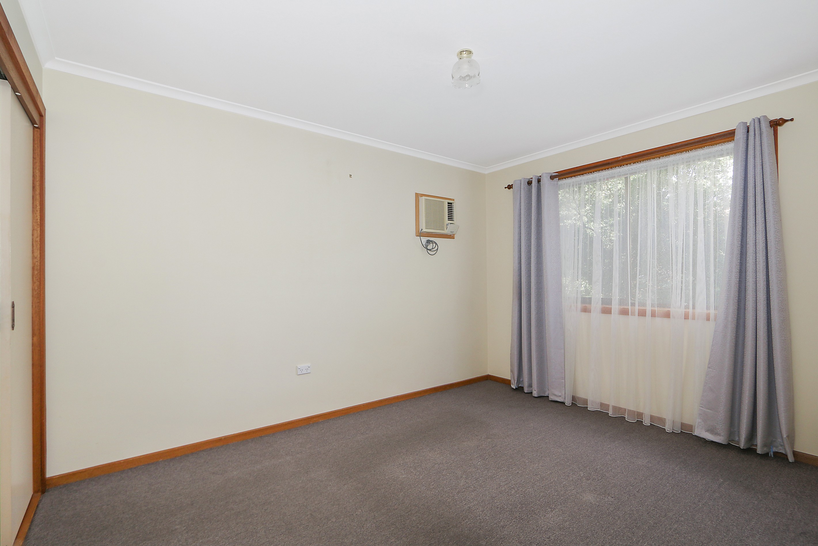 2/9 Page Court, West Wodonga, VIC 3690