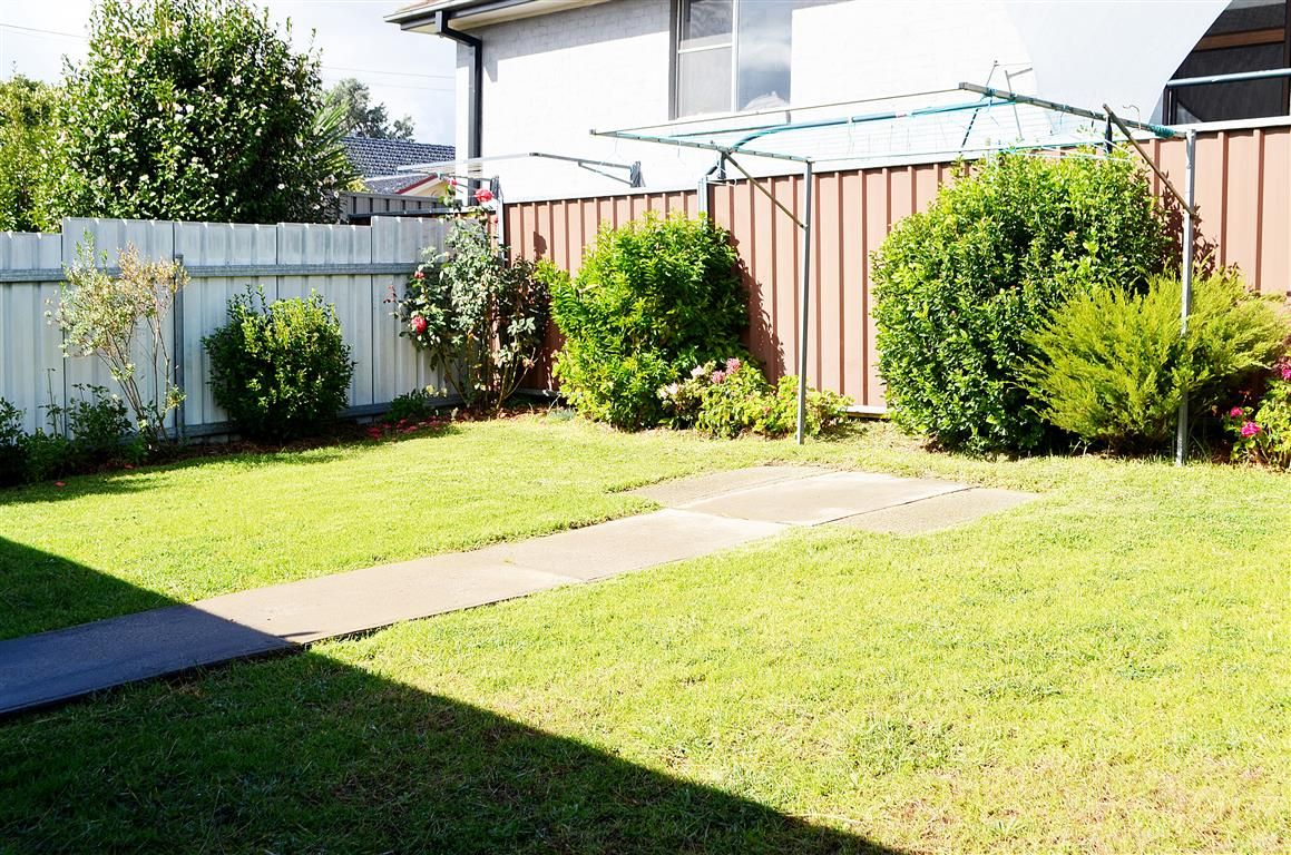 1/7 Mangaroo Avenue, Tumut, NSW 2720