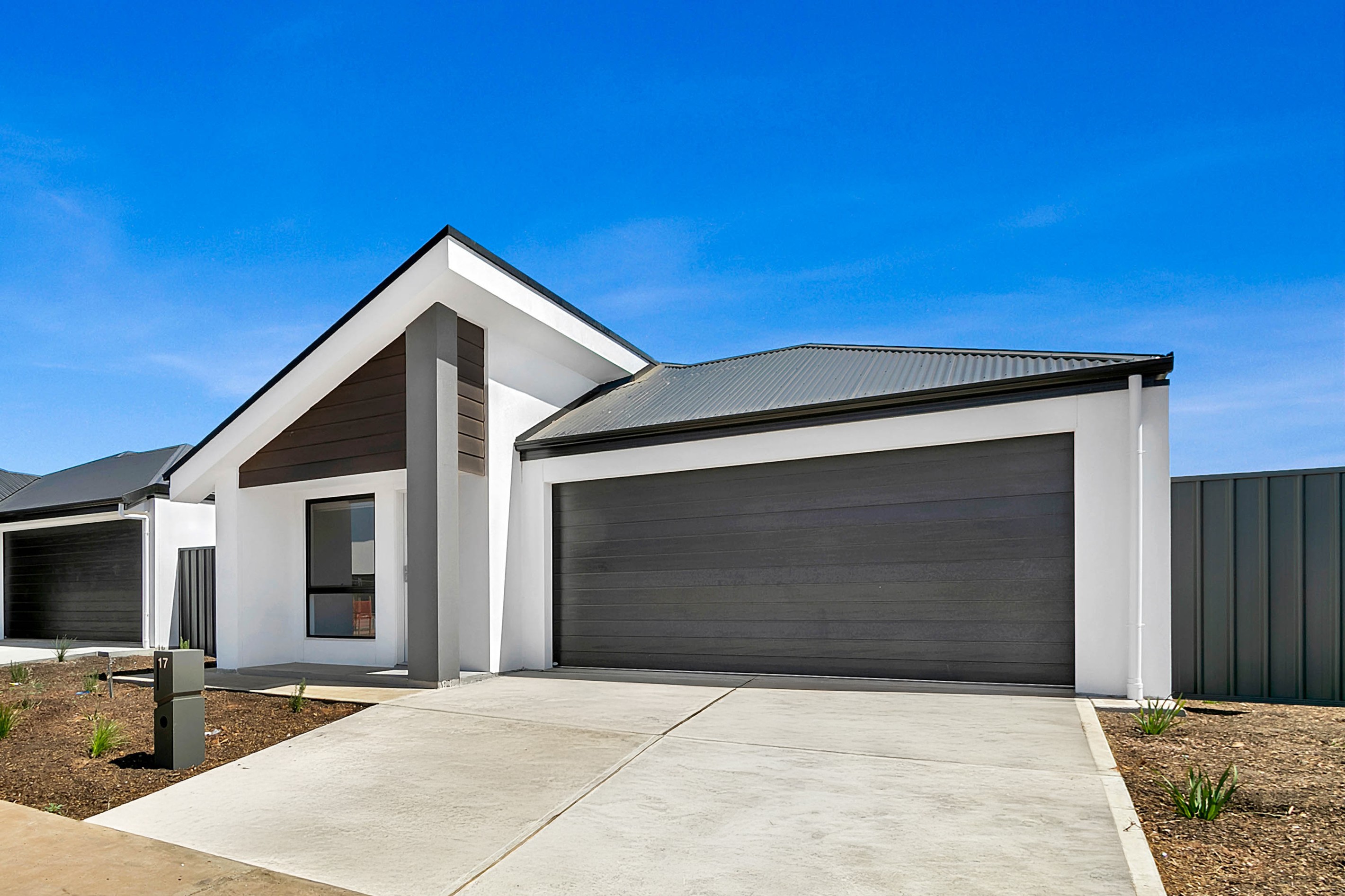 17 Woodhall Way, Munno Para Downs, SA 5115