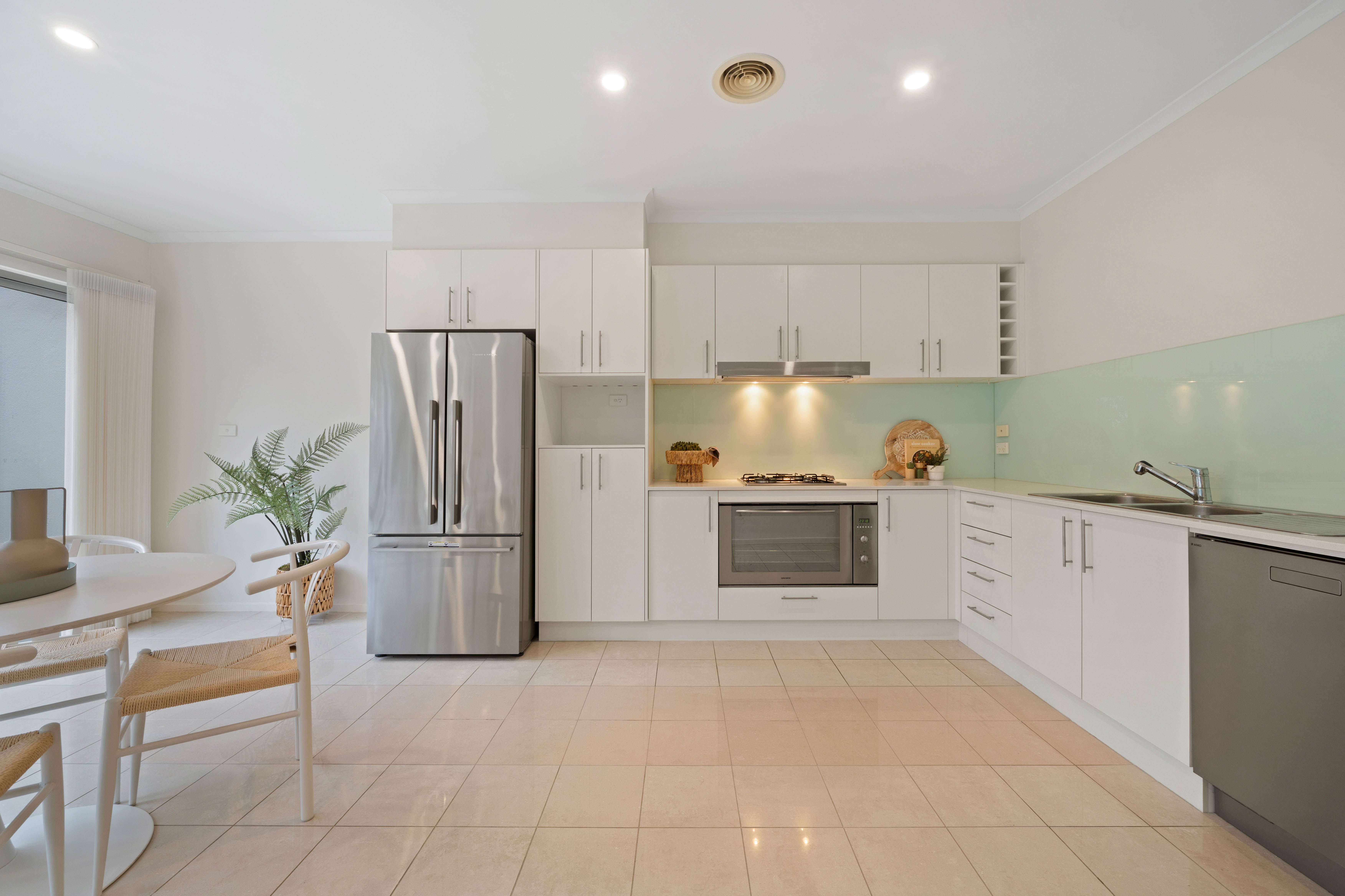 6/24 Bindaga Place — photo 3 of 18