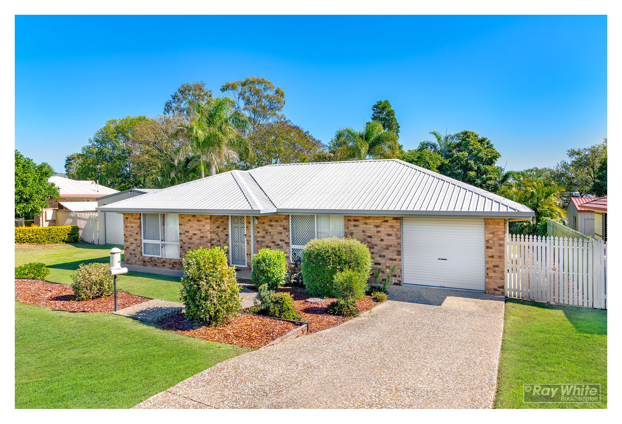 16 Dunnett Street, Gracemere QLD 4702