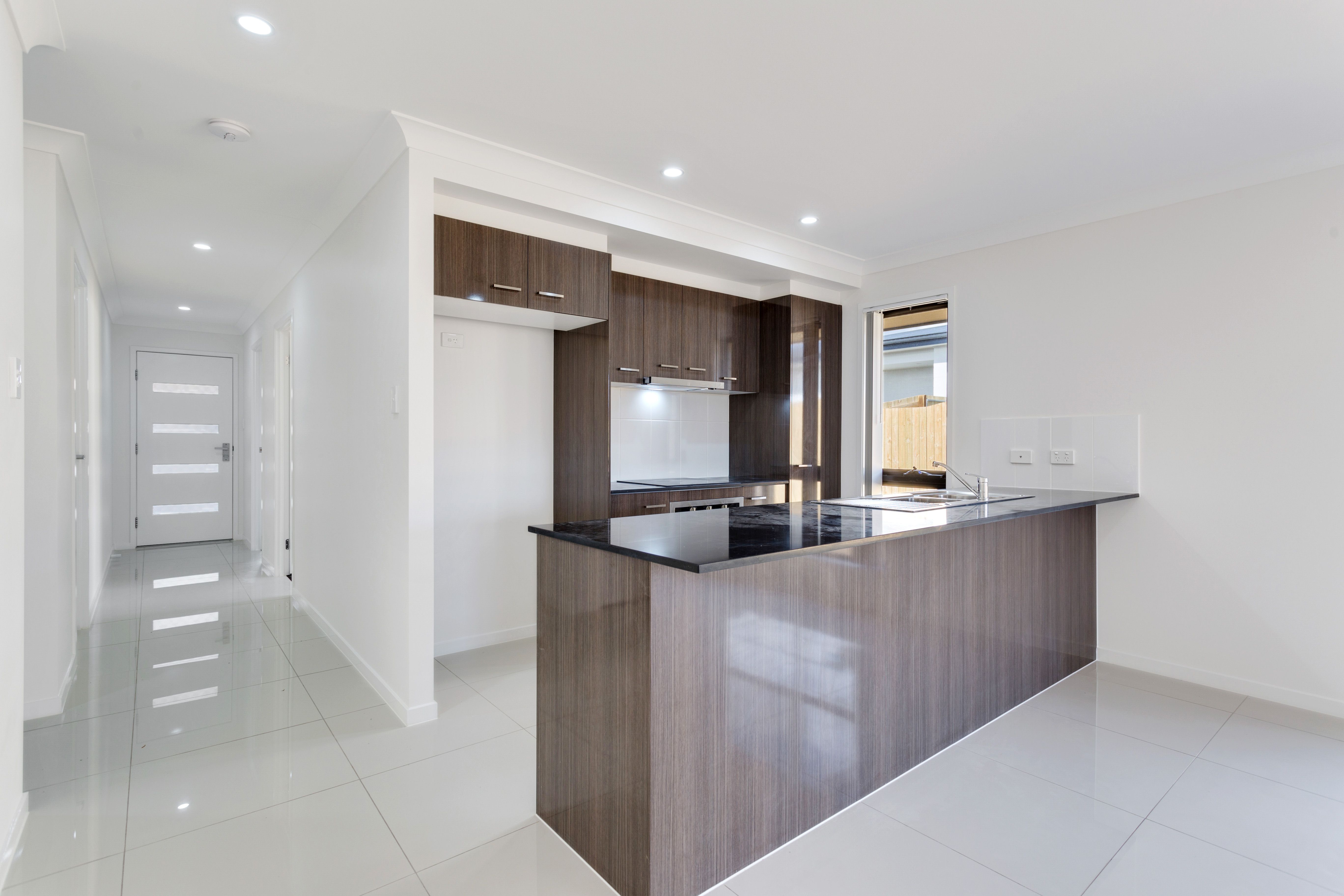 1/45 Myrtleford Crescent, CAMBOOYA, QLD 4358