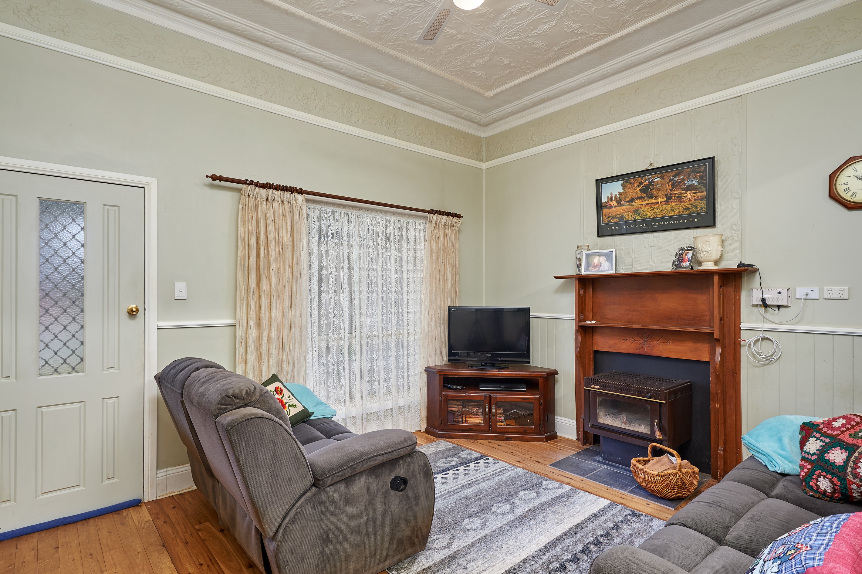 26 Moore Street, Ganmain, NSW 2702