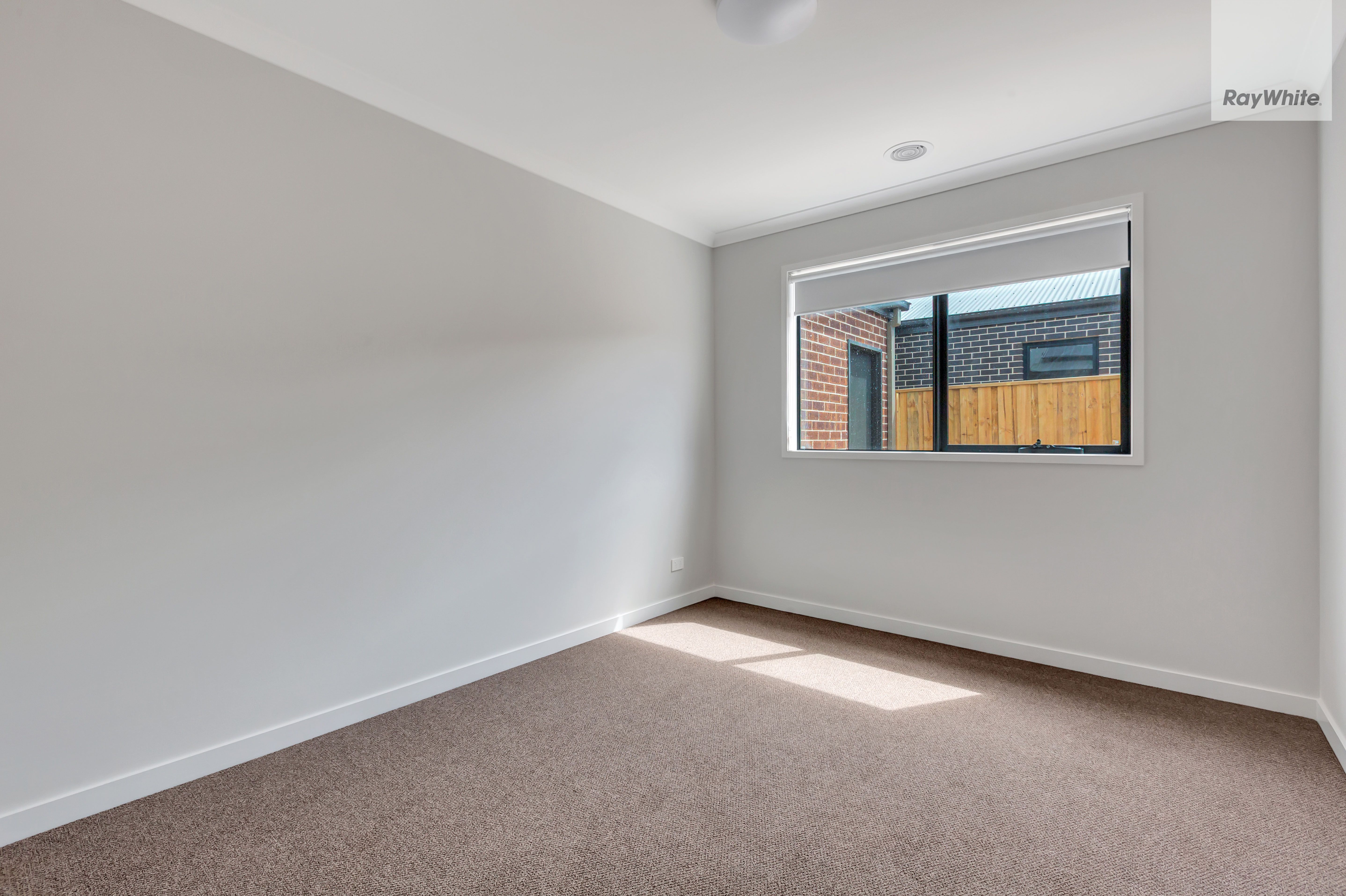 46 Potala Avenue — photo 10 of 14