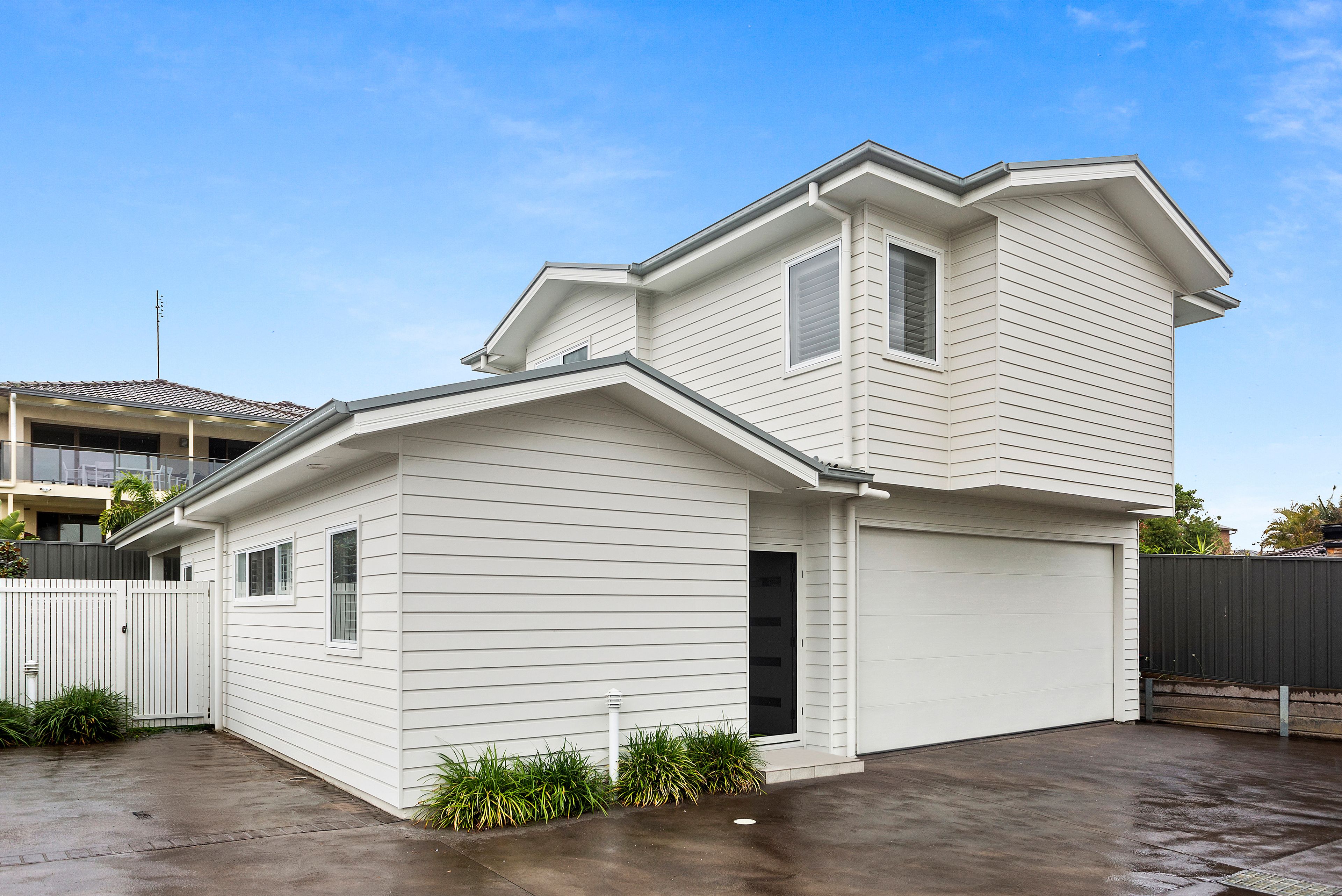 4 Olympian Lane , Mount Warrigal NSW 2528