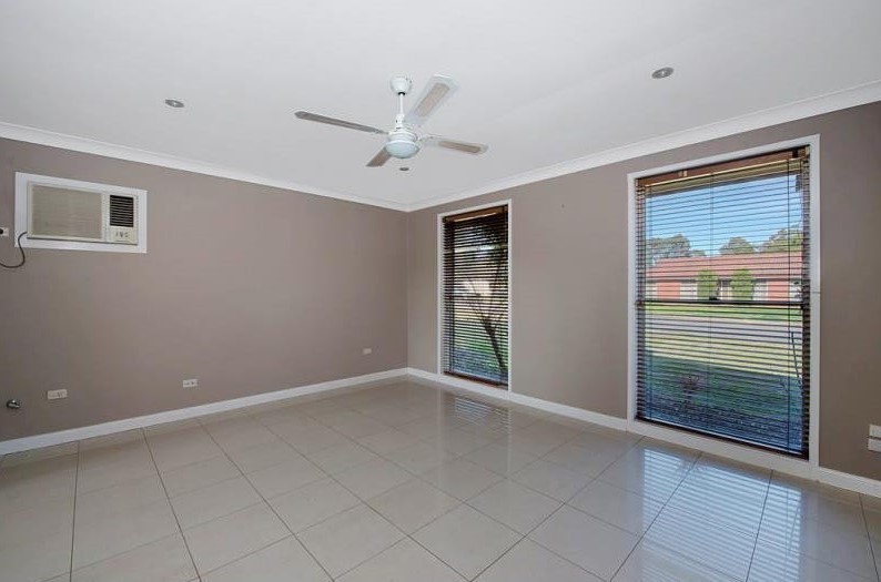 9 Summerhill Place, St Clair, NSW 2759