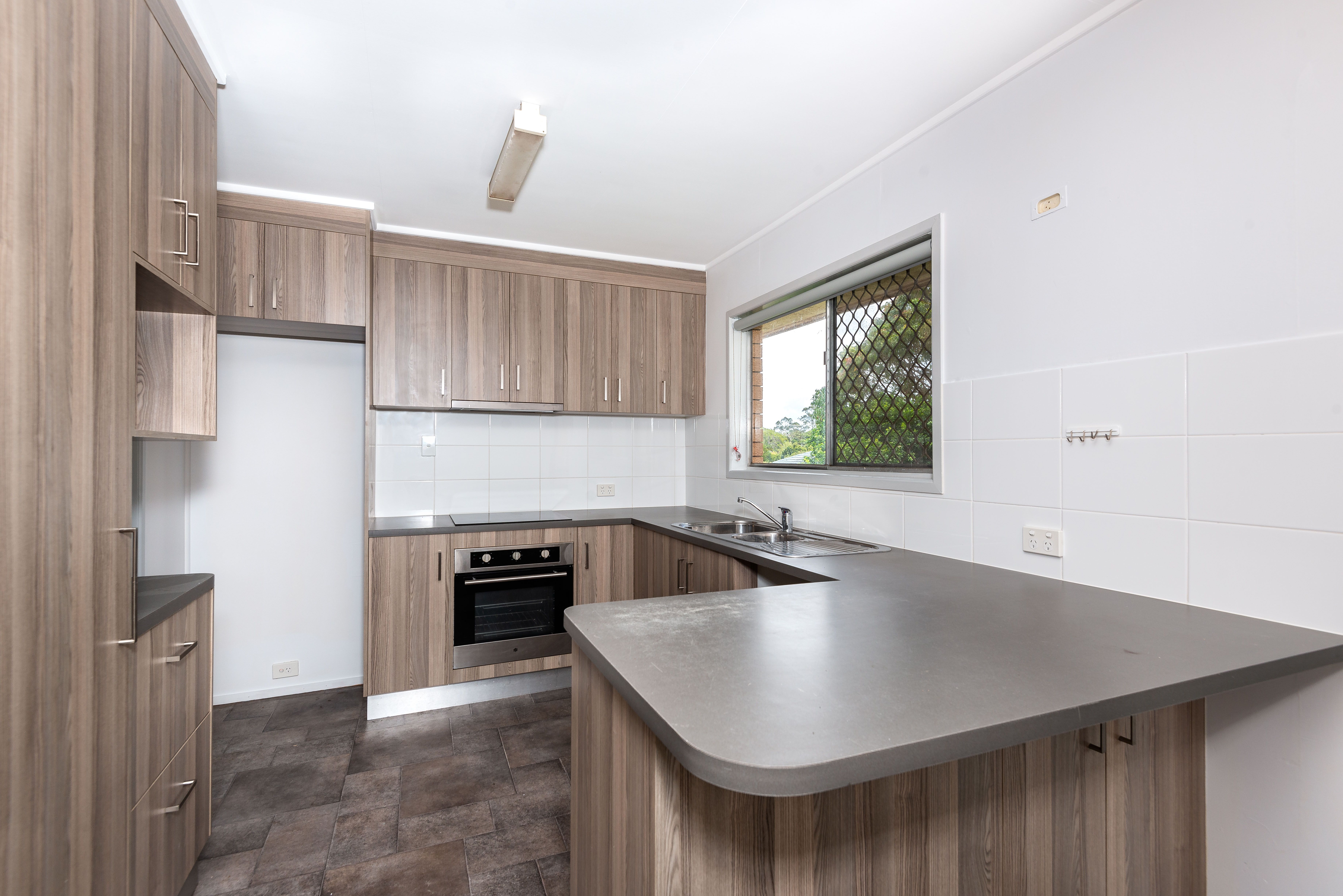 5 Beethoven Street, Strathpine, QLD 4500