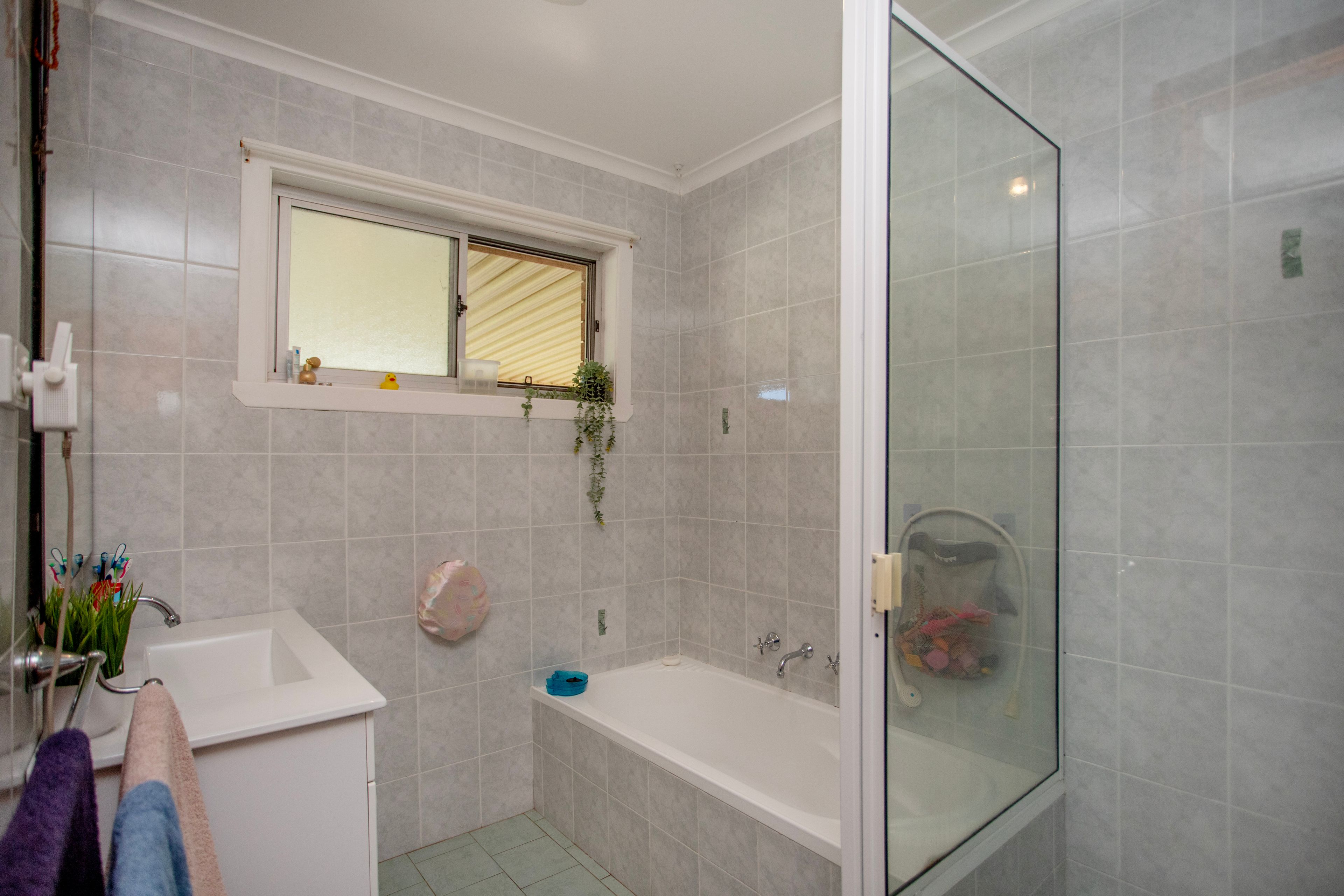 6 Tyrone Street — photo 10 of 21