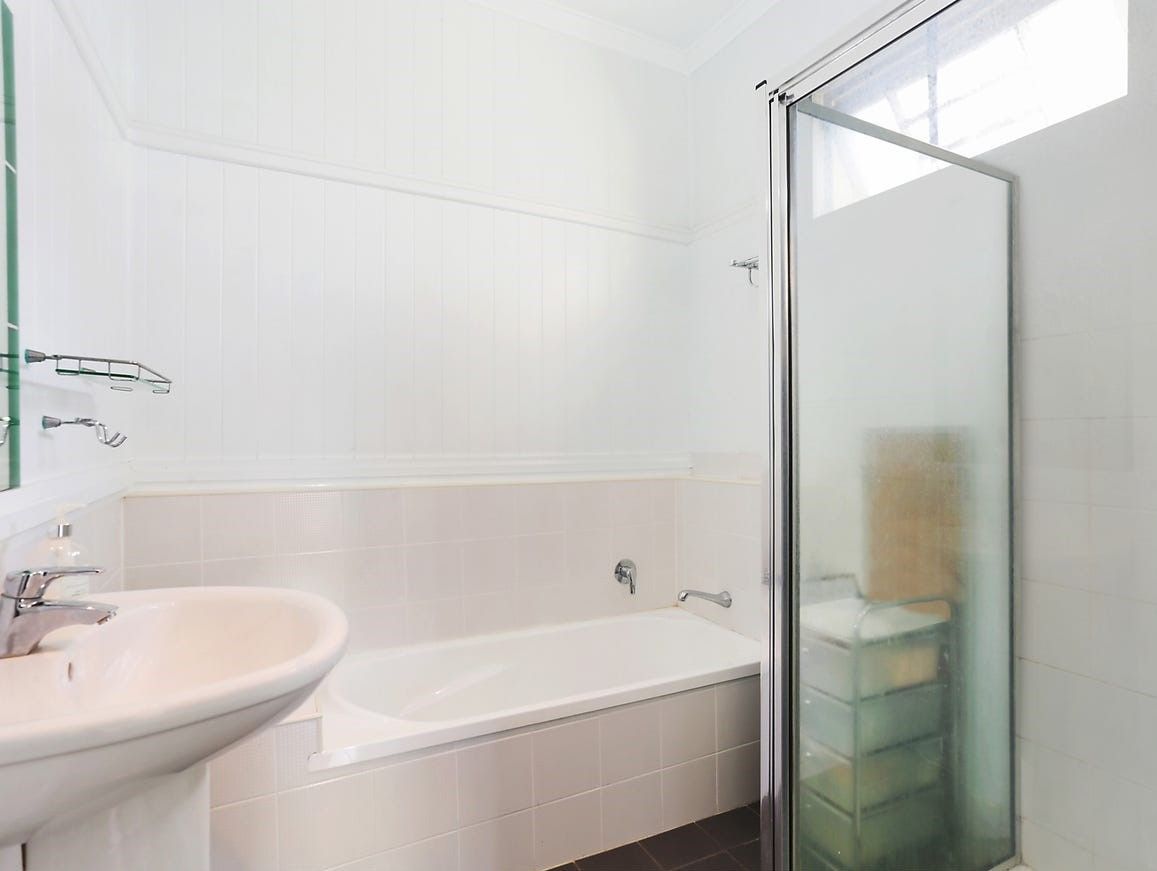 331 Oxley Road — photo 6 of 10