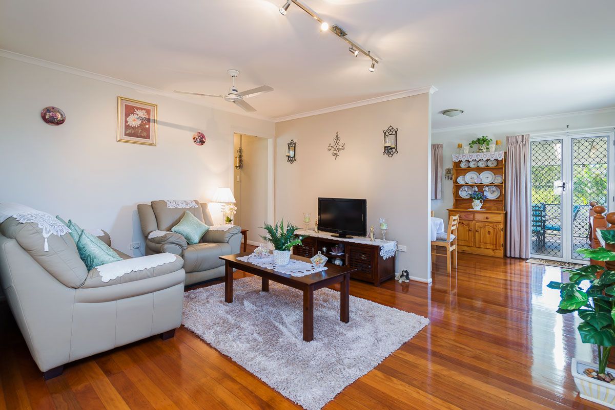 6 Casmaria Street, Mansfield, QLD 4122
