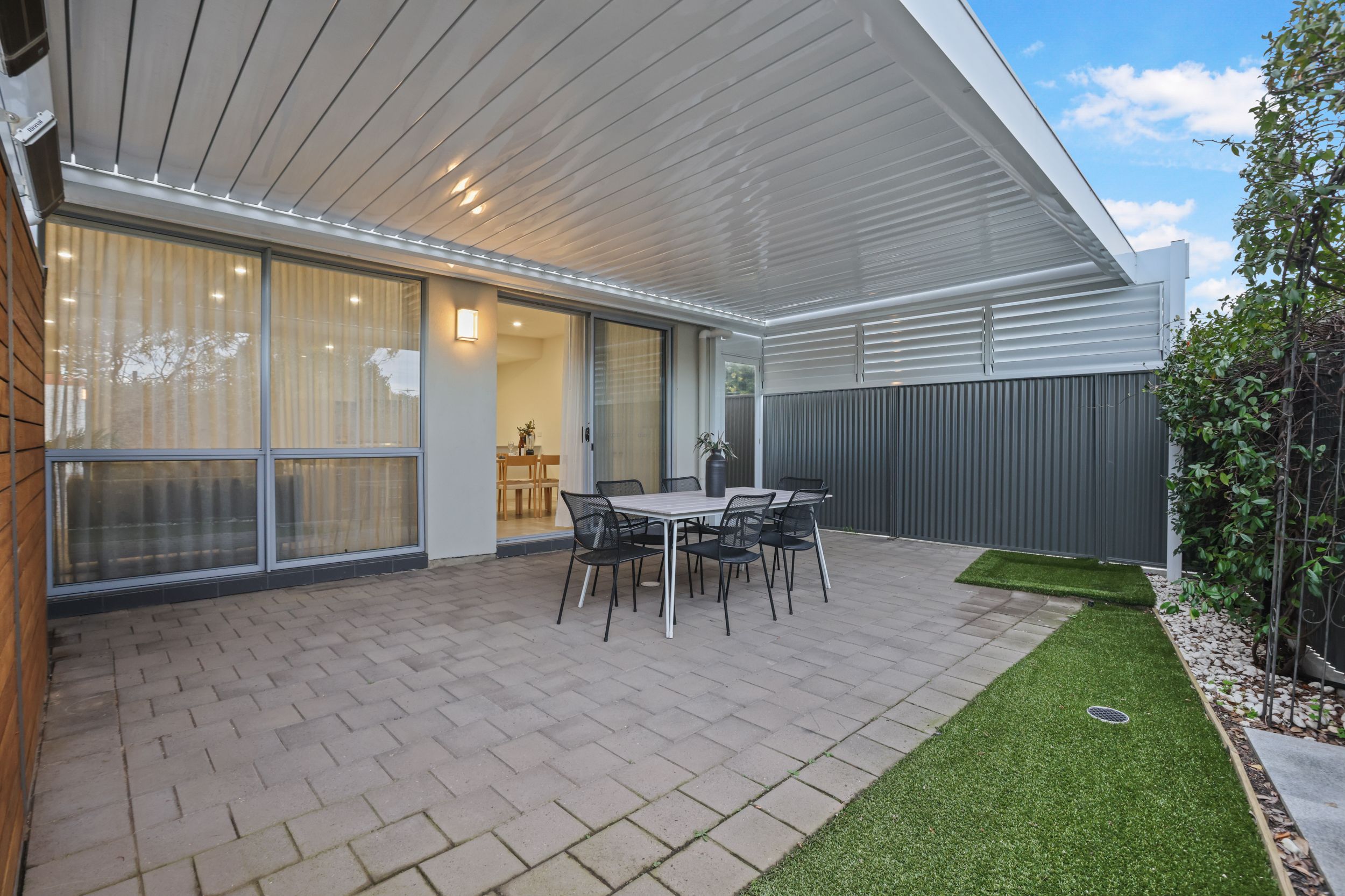 8/432 Seaview Road — photo 3 of 25