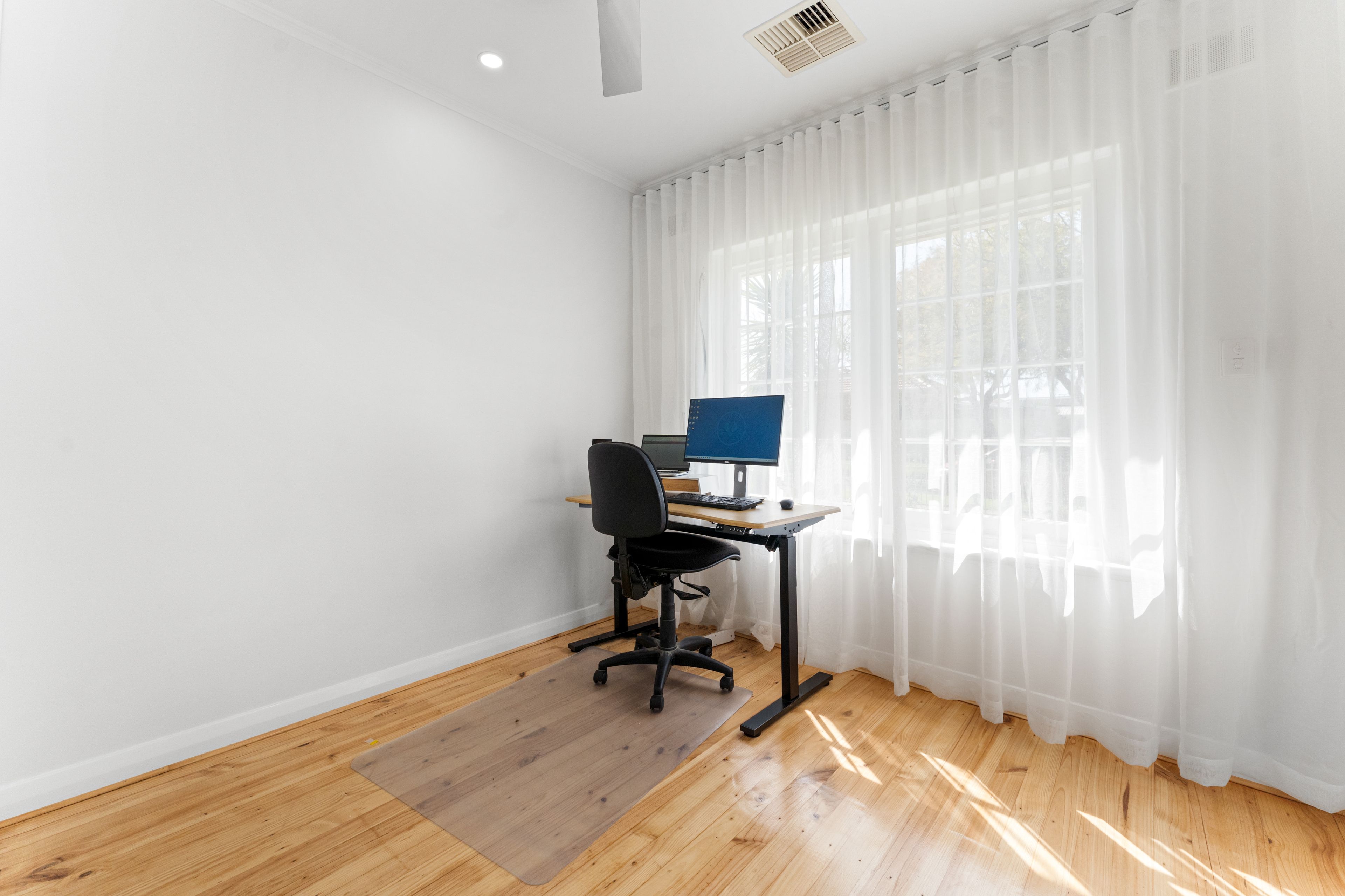 8 Hallville Street — photo 9 of 16