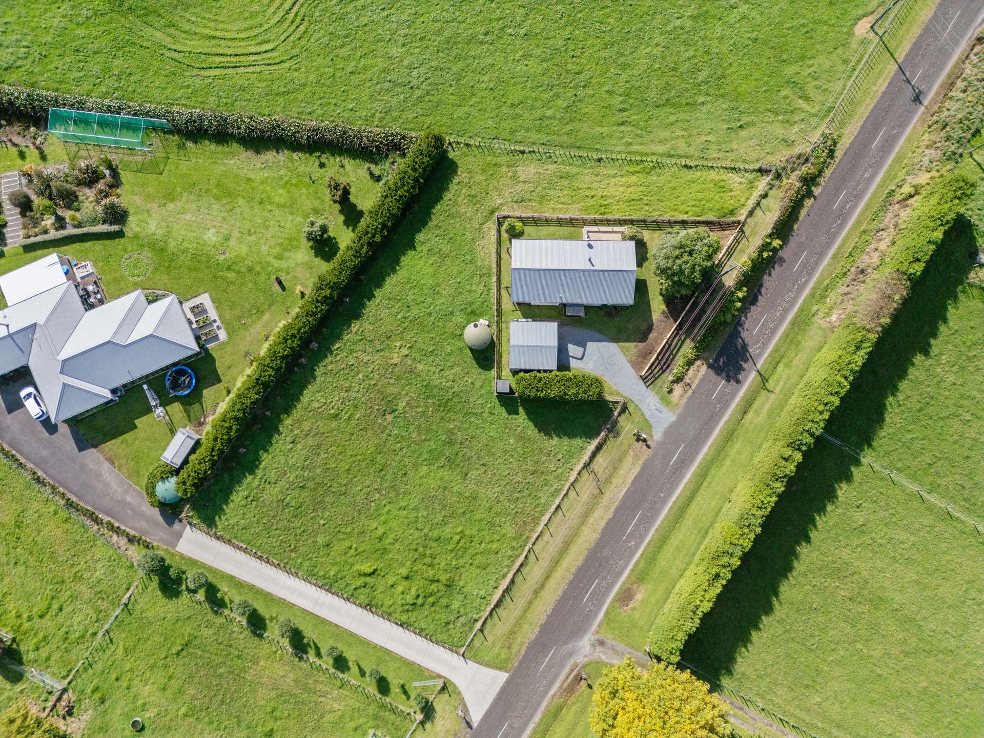 33 Williams Road North photo 31