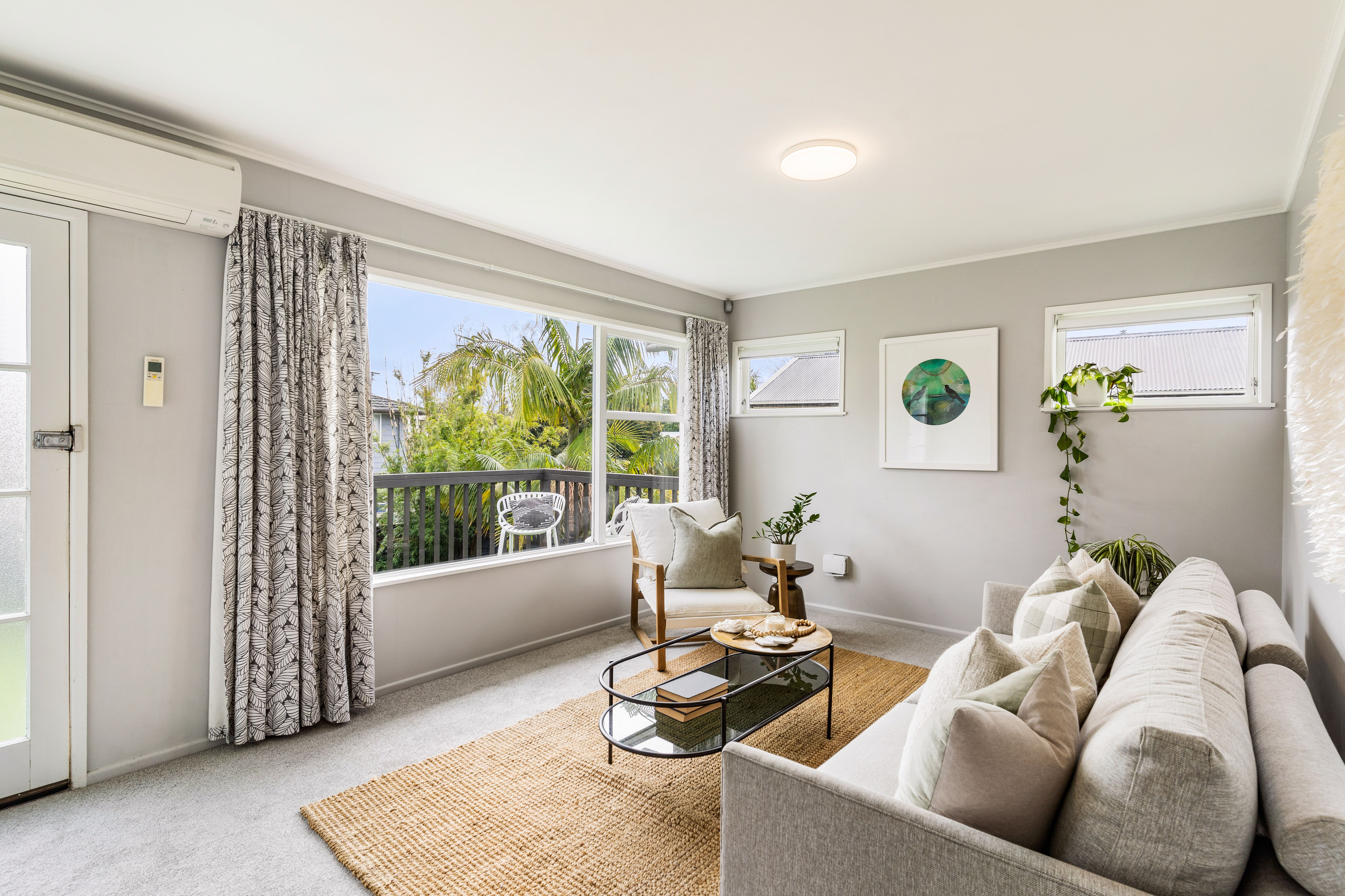 1/28 Fairclough Road, Beach Haven, North Shore City