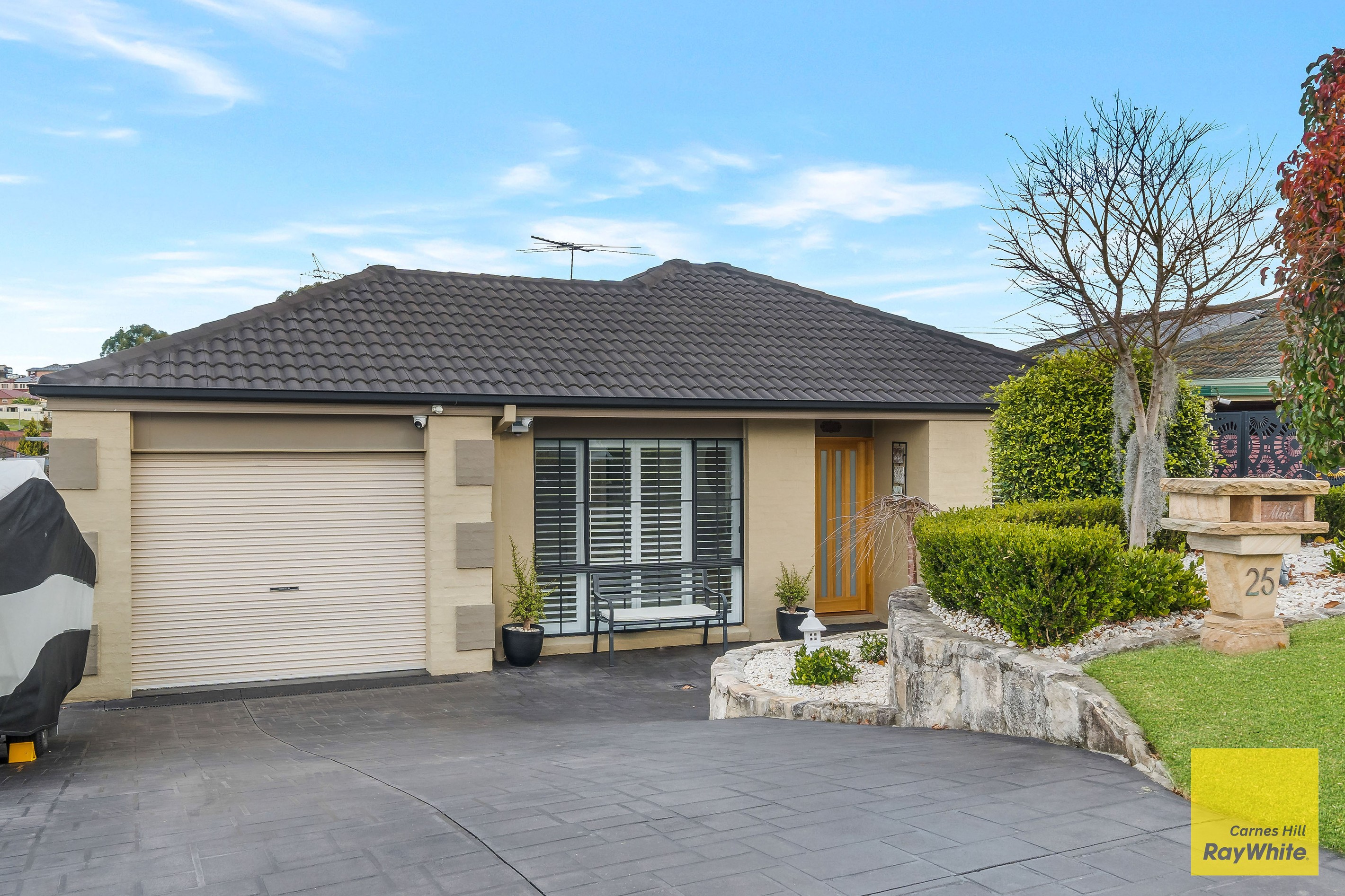 25 Carmichael Drive, West Hoxton, NSW 2171