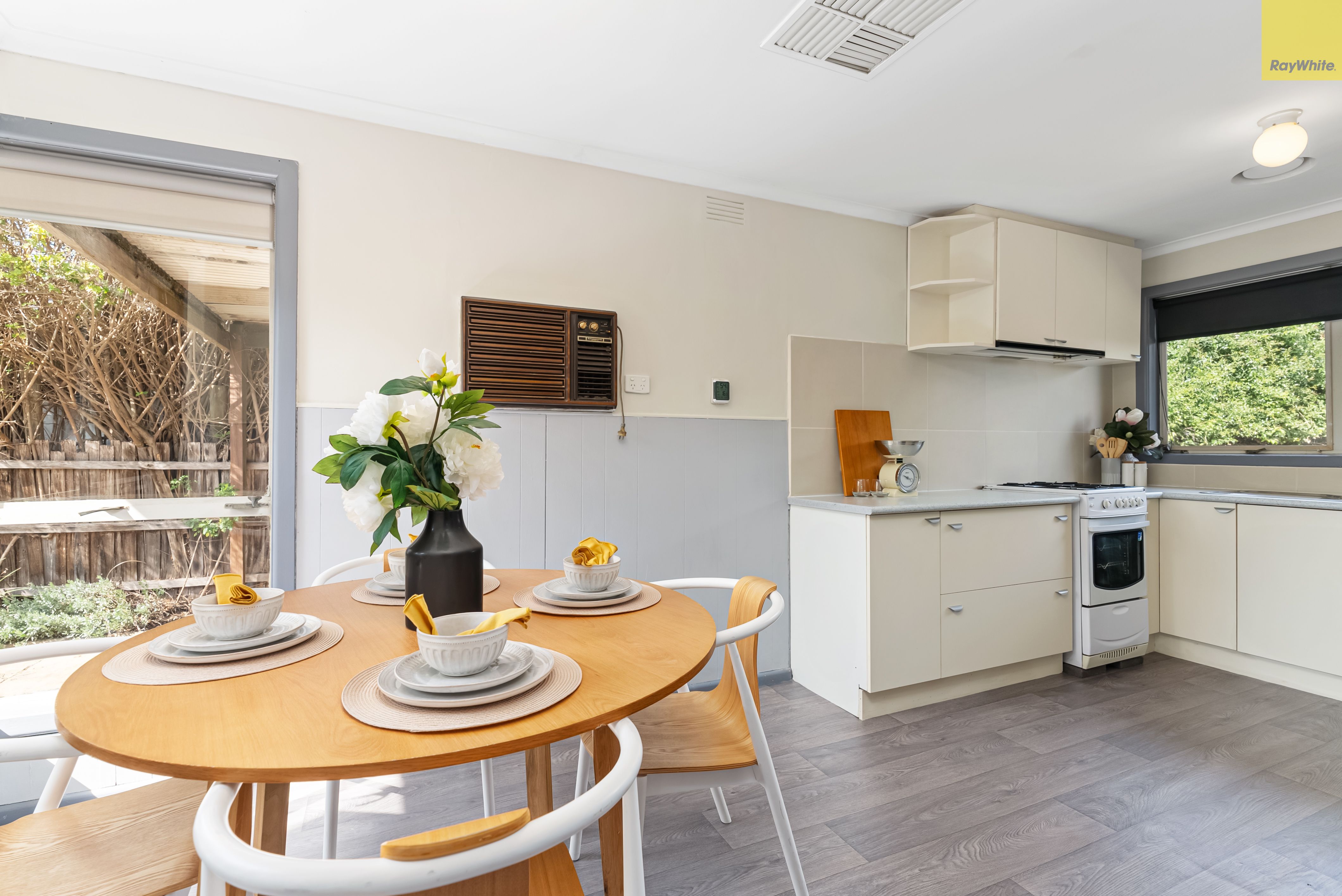 5 Swan Street — photo 8 of 22