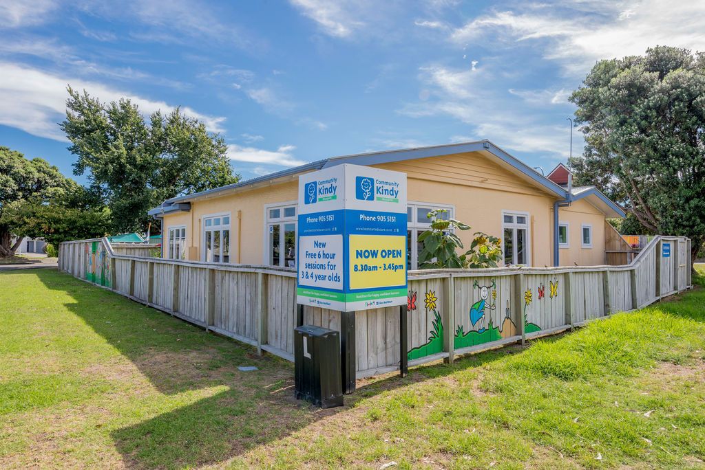 17 Bluegum Road, Paraparaumu Beach, Kapiti Coast District