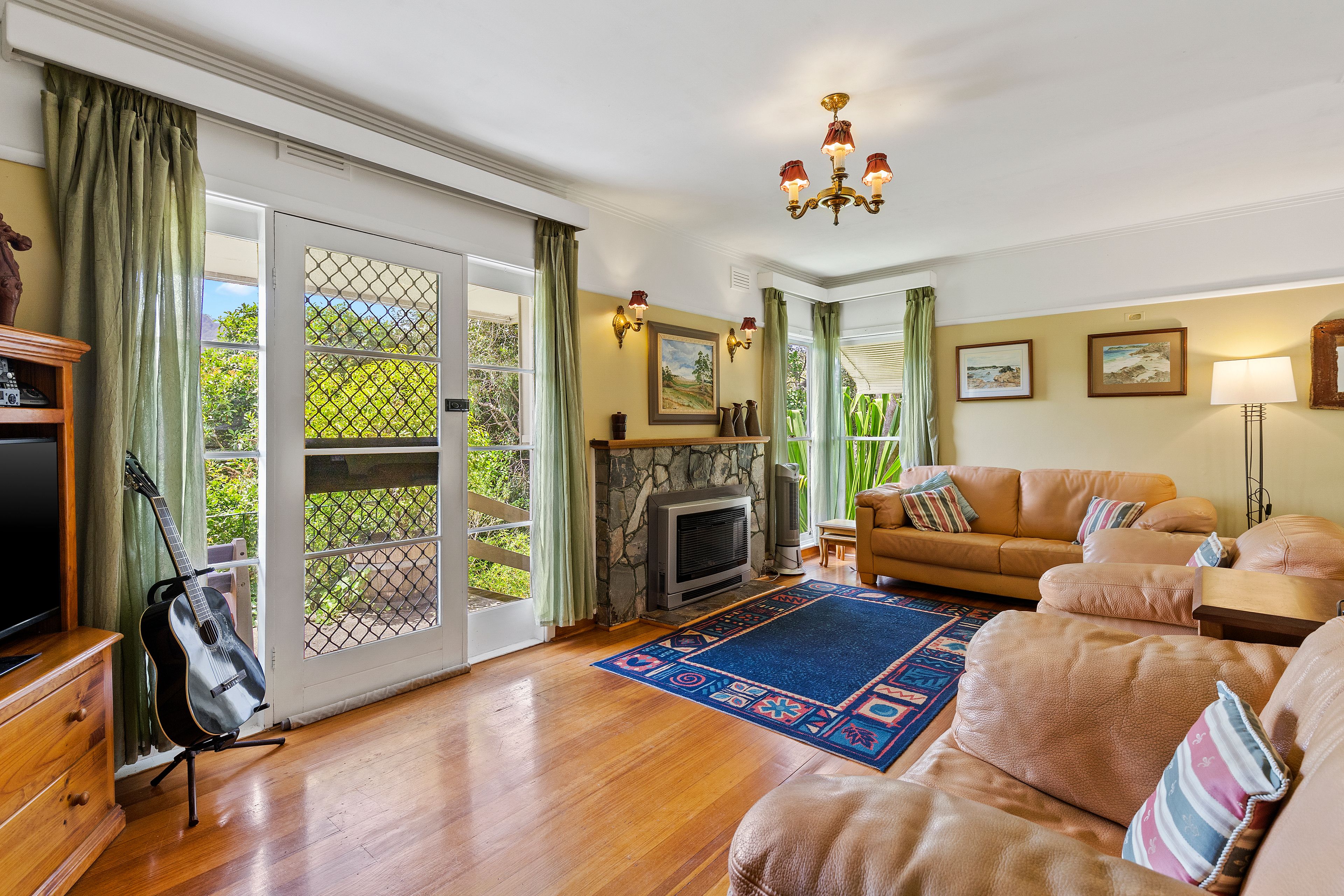 18 Alexandra Street, Upper Ferntree Gully, VIC 3156