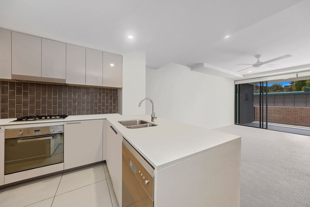 3313/35 Burdett Street — photo from Ray White City Living