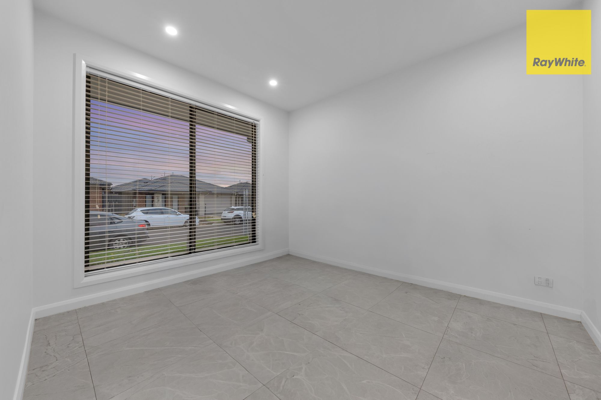 76 Madeira Drive — photo 12 of 21