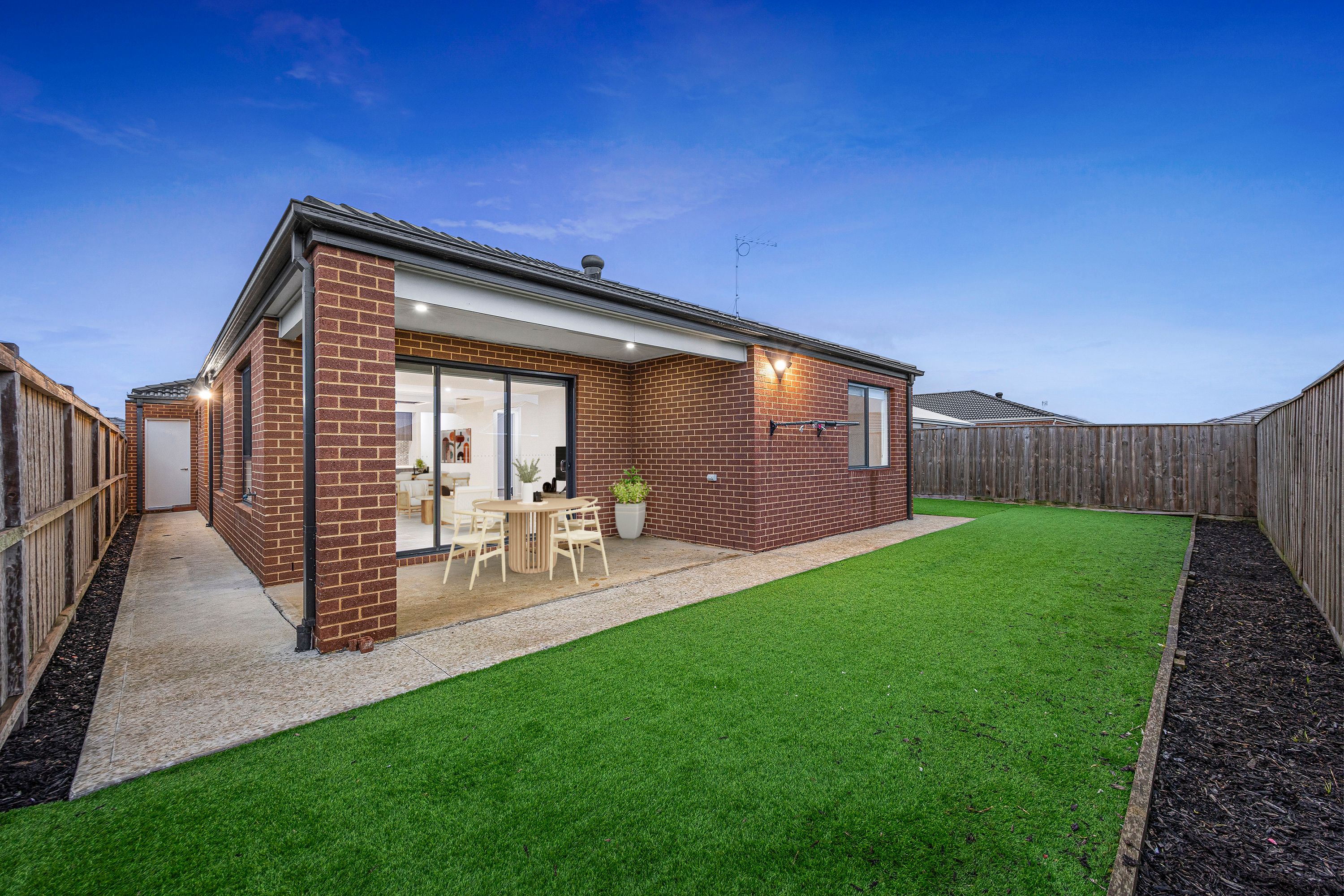 7 Grassy Street — photo 18 of 24