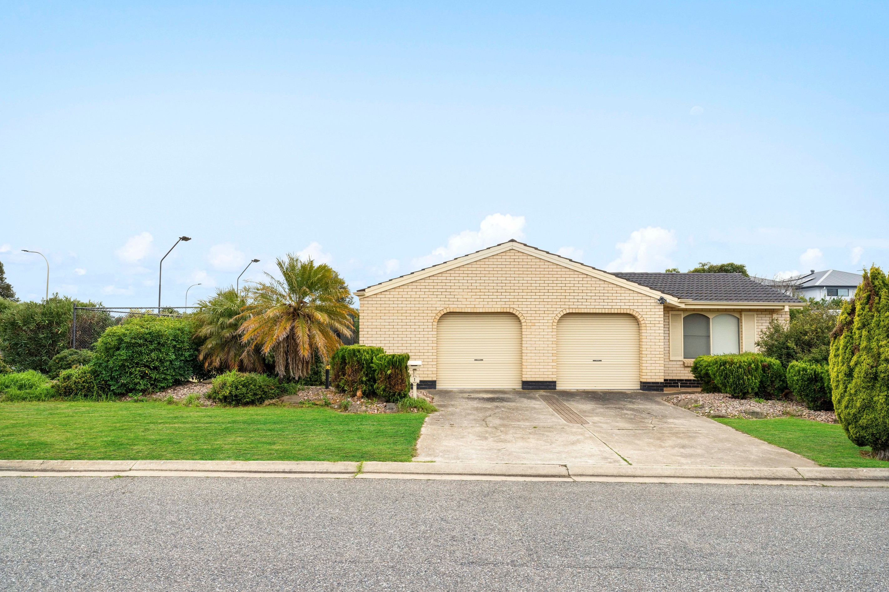 1 Lytham Place, West Lakes, SA 5021