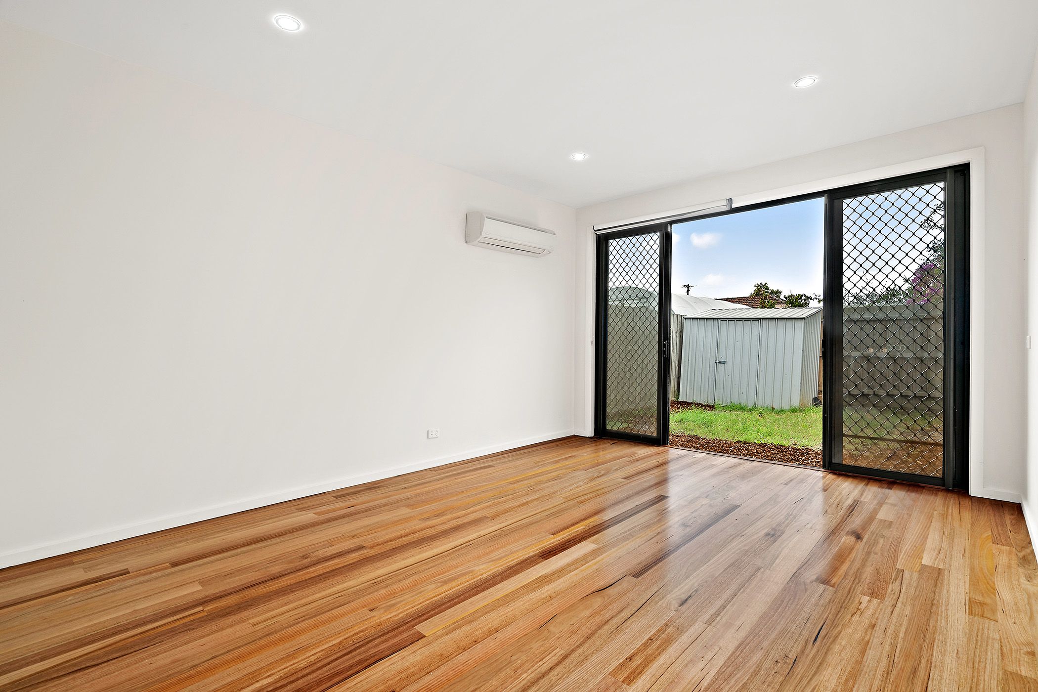 1/22 Burns Avenue, Clayton South, VIC 3169