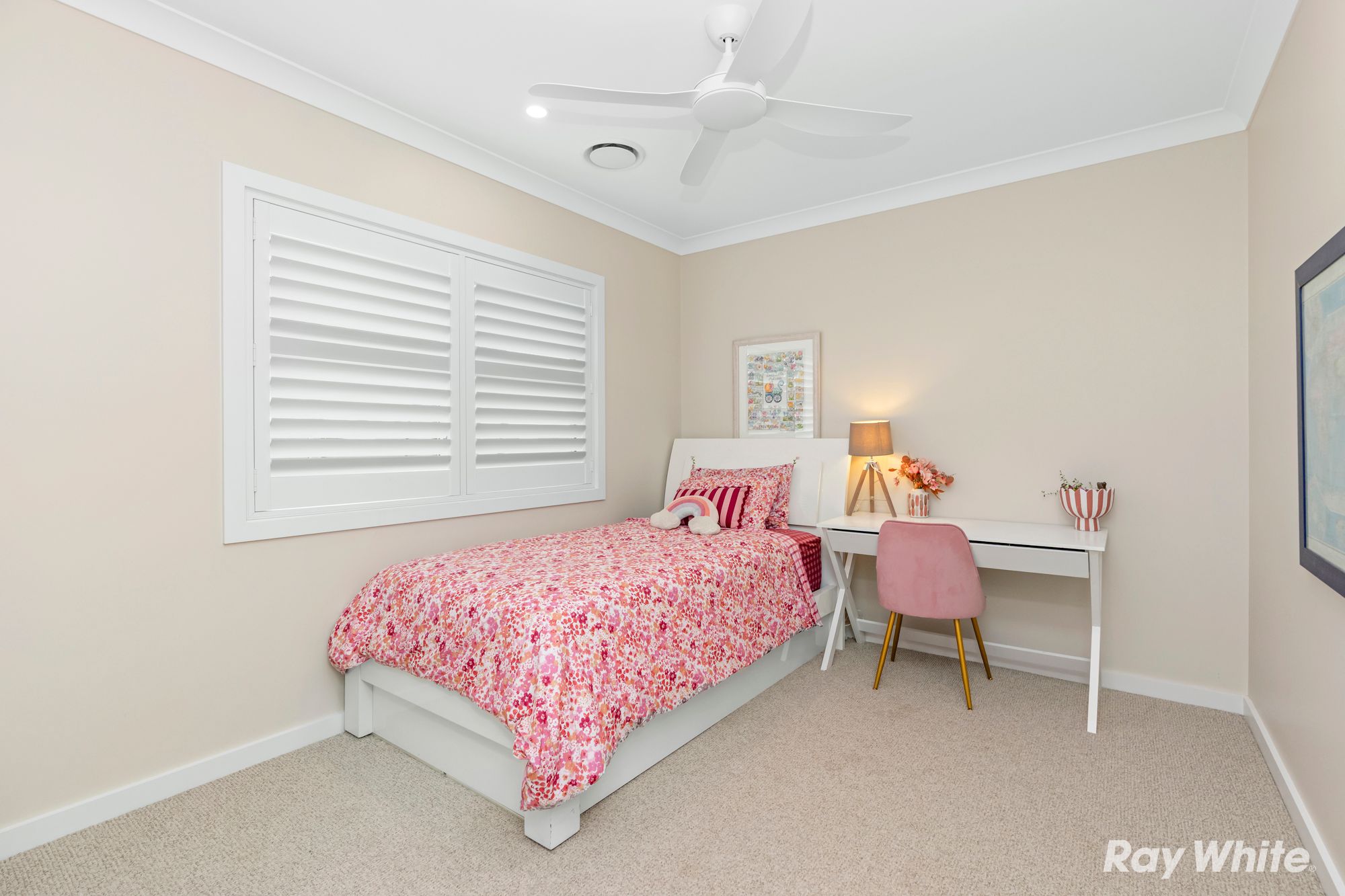 11 Lawrence Avenue — photo 18 of 25