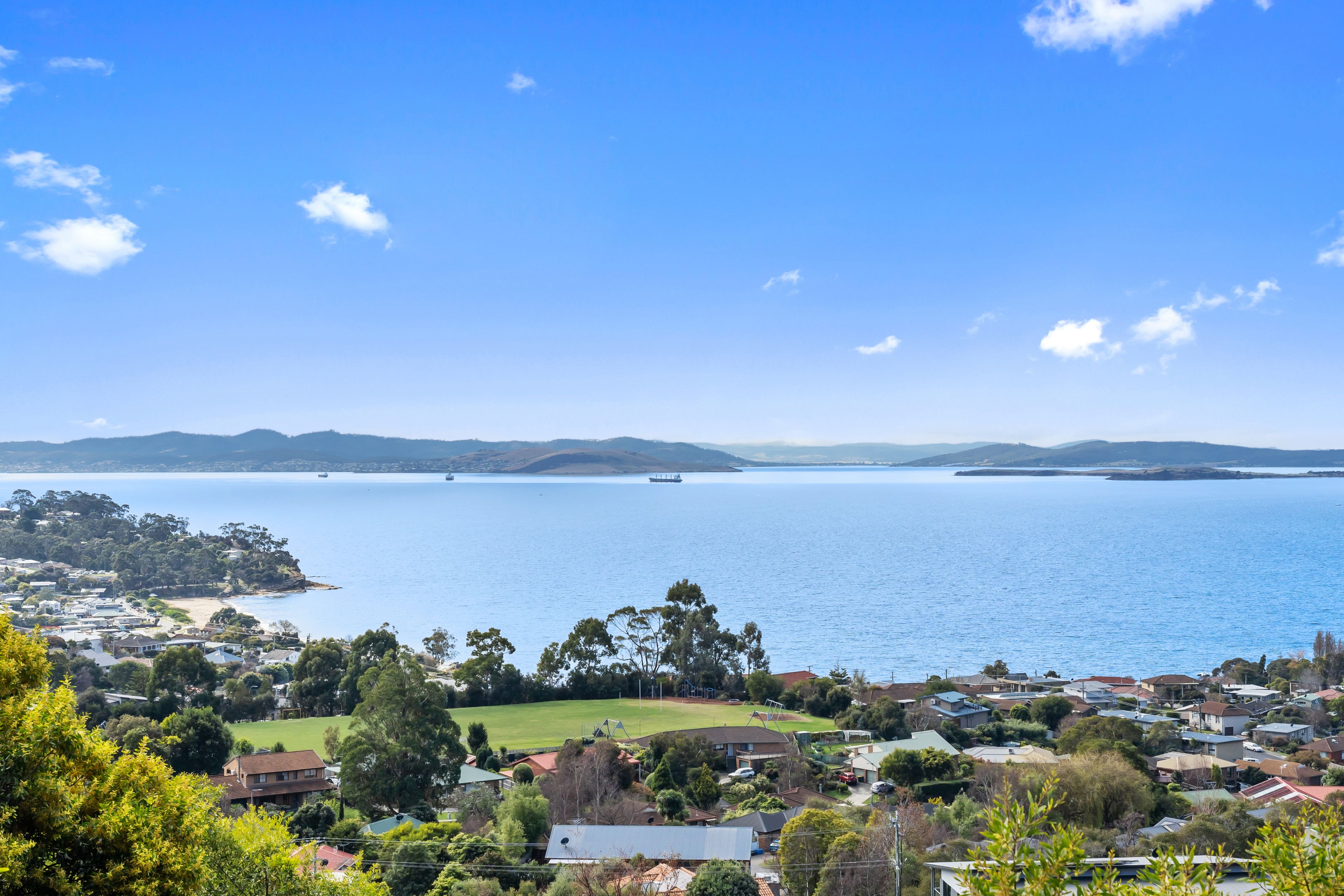 Welcome to 29 Bluebush Crescent, Blackmans Bay