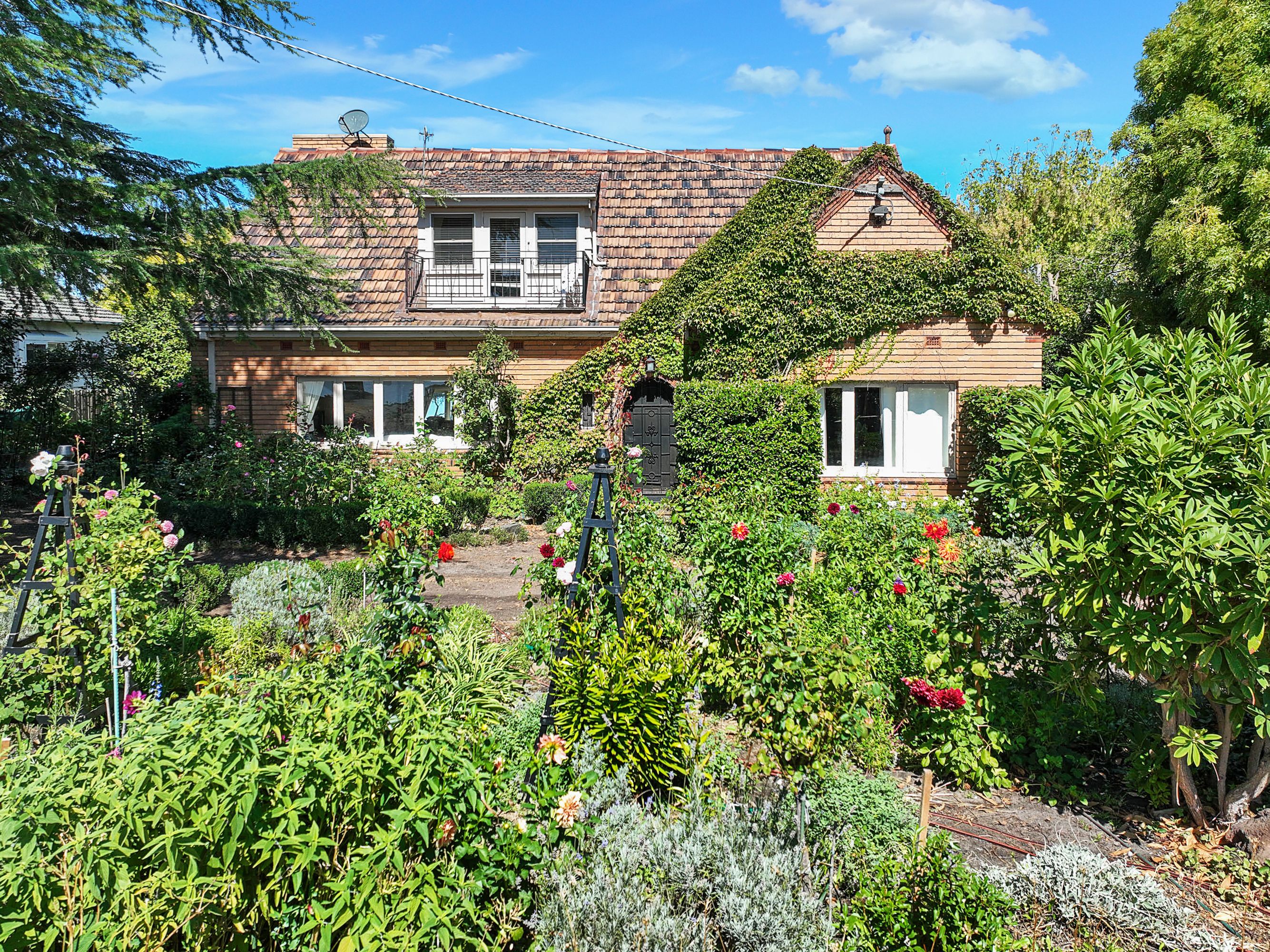 14 Queens Avenue, Colac VIC 3250