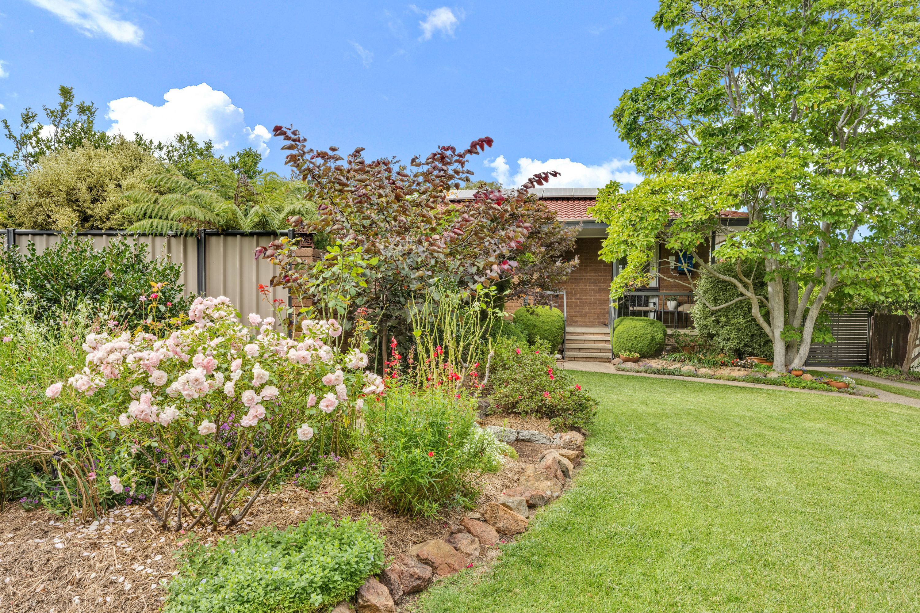 6 Hallett Place, Kambah, ACT 2902