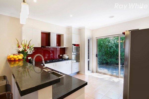 2 Watling Grove, Ferntree Gully, VIC 3156