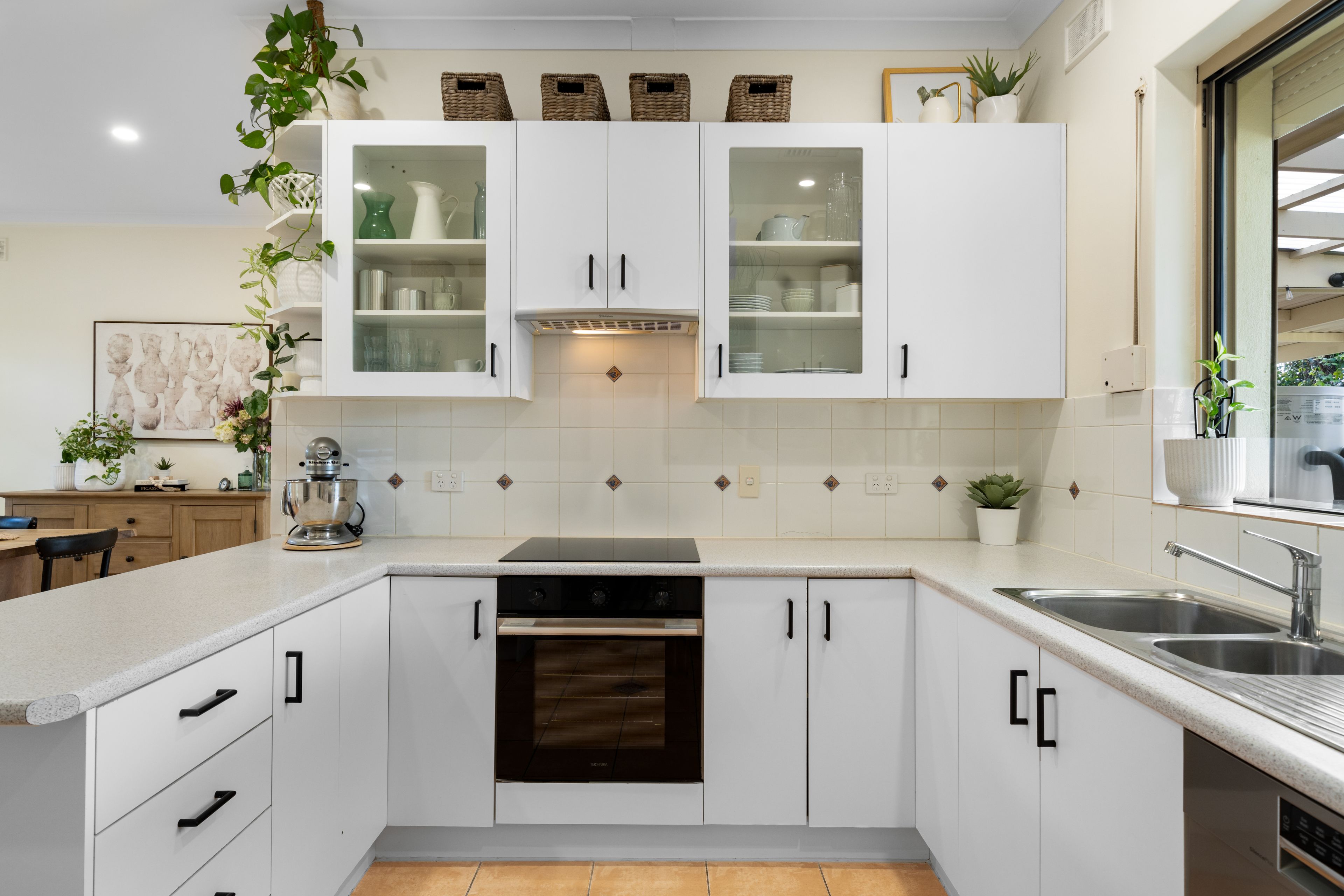 54 Malurus Avenue — photo 7 of 19