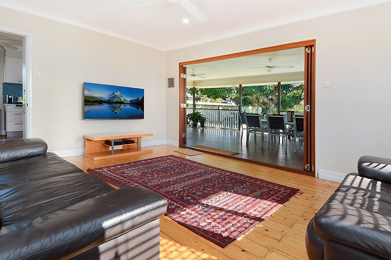2 Canterbury Street, Mount Gravatt East, QLD 4122