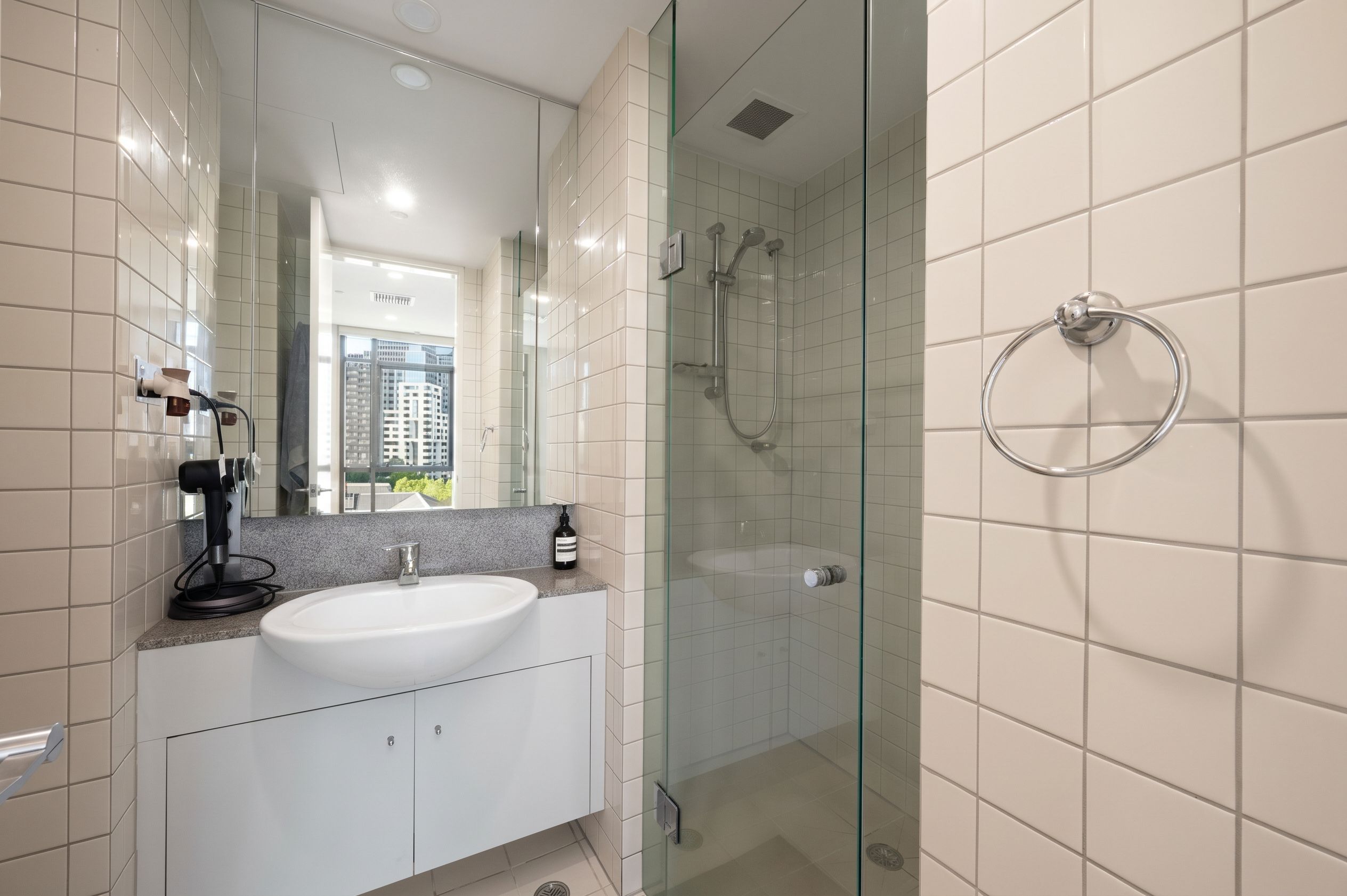 57/1 Queensberry Street — photo 7 of 14