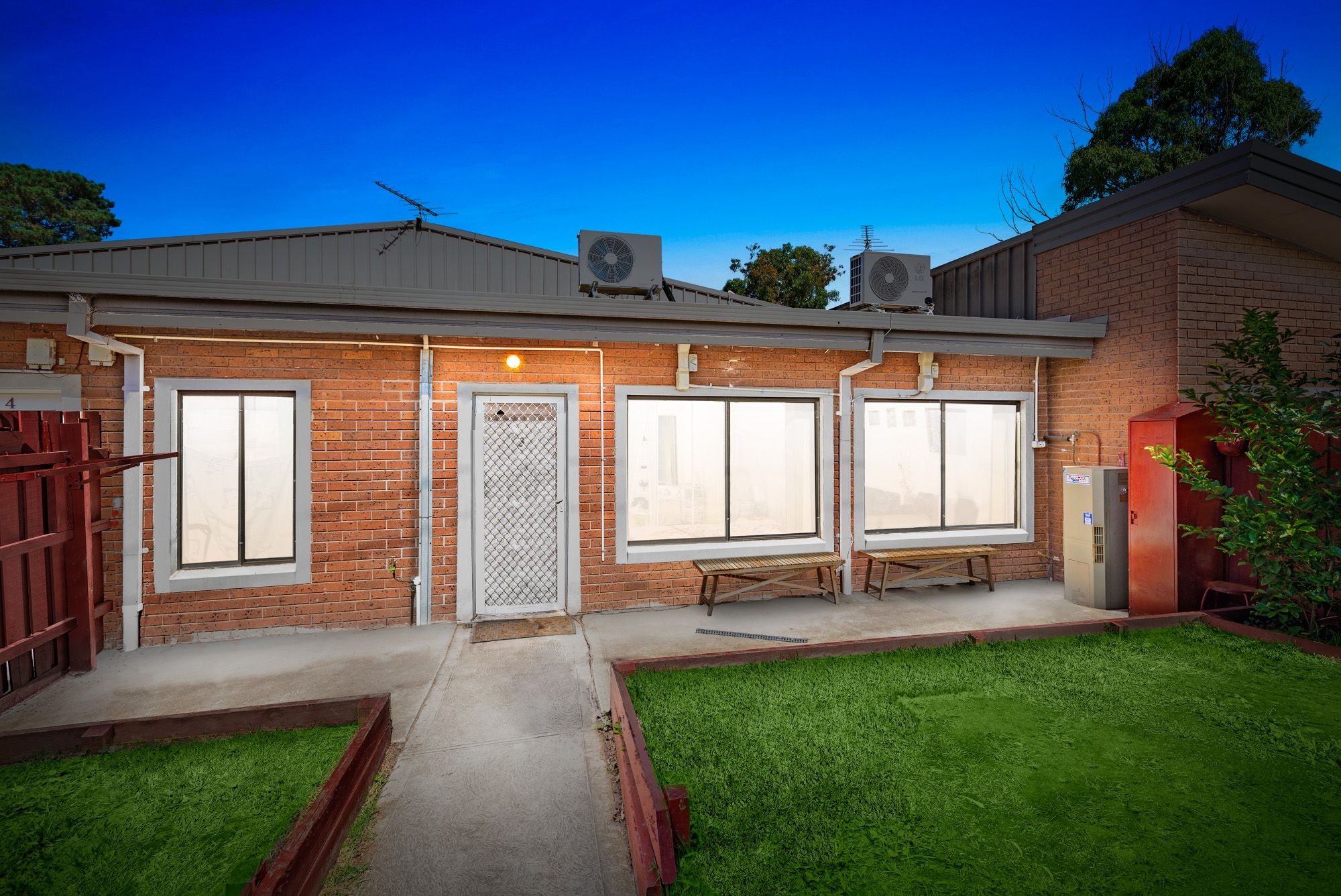 16 Centre Avenue, Werribee VIC 3030