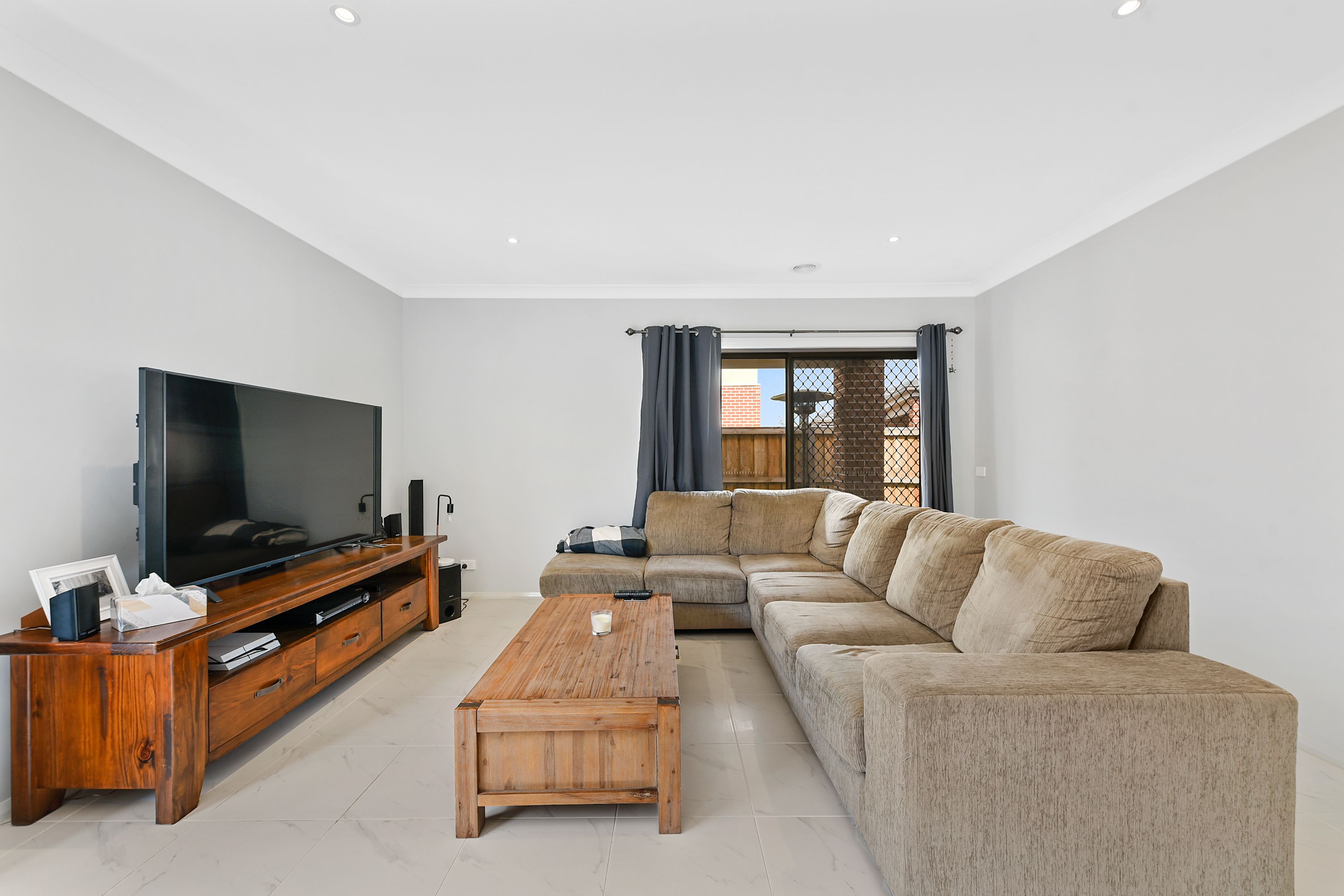25 Ascot Park Drive, Pakenham, VIC 3810