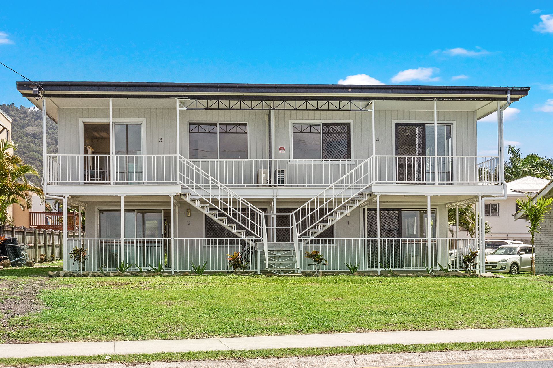 4/40 Coral Esplanade, Cannonvale, QLD 4802
