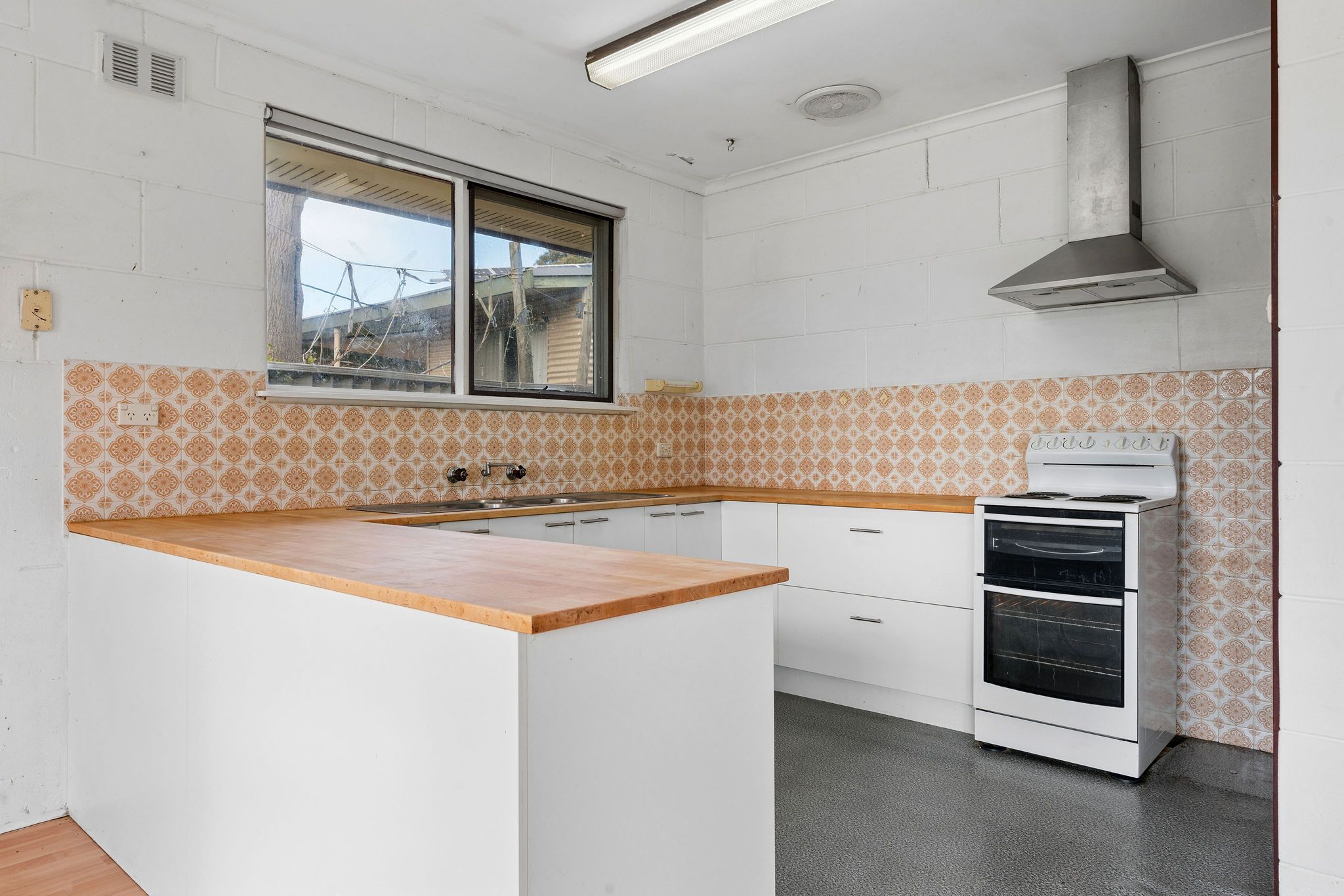 6 Banks Street, Warneet, VIC 3980
