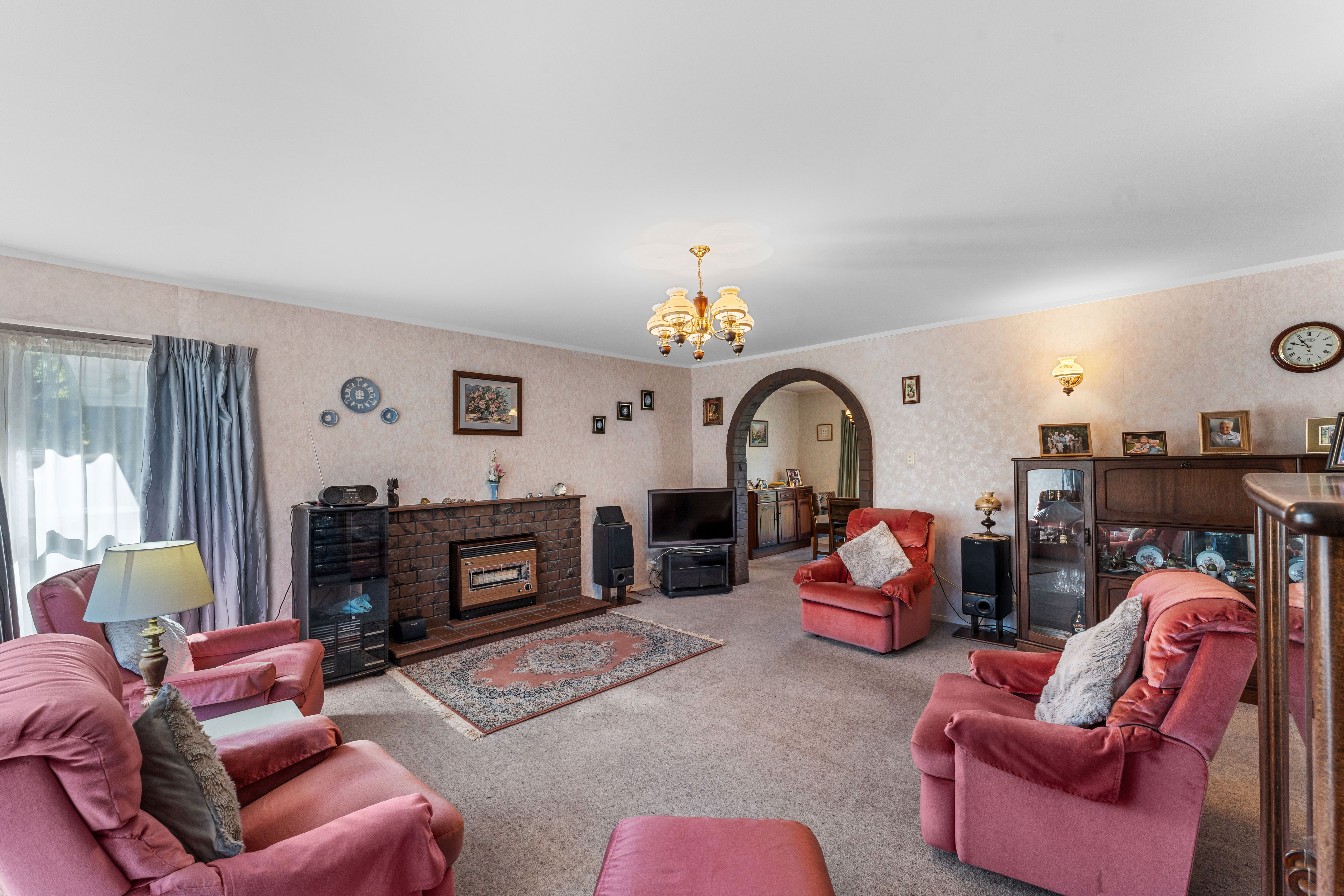 230 Walter Strevens Drive, Conifer Grove, Manukau City